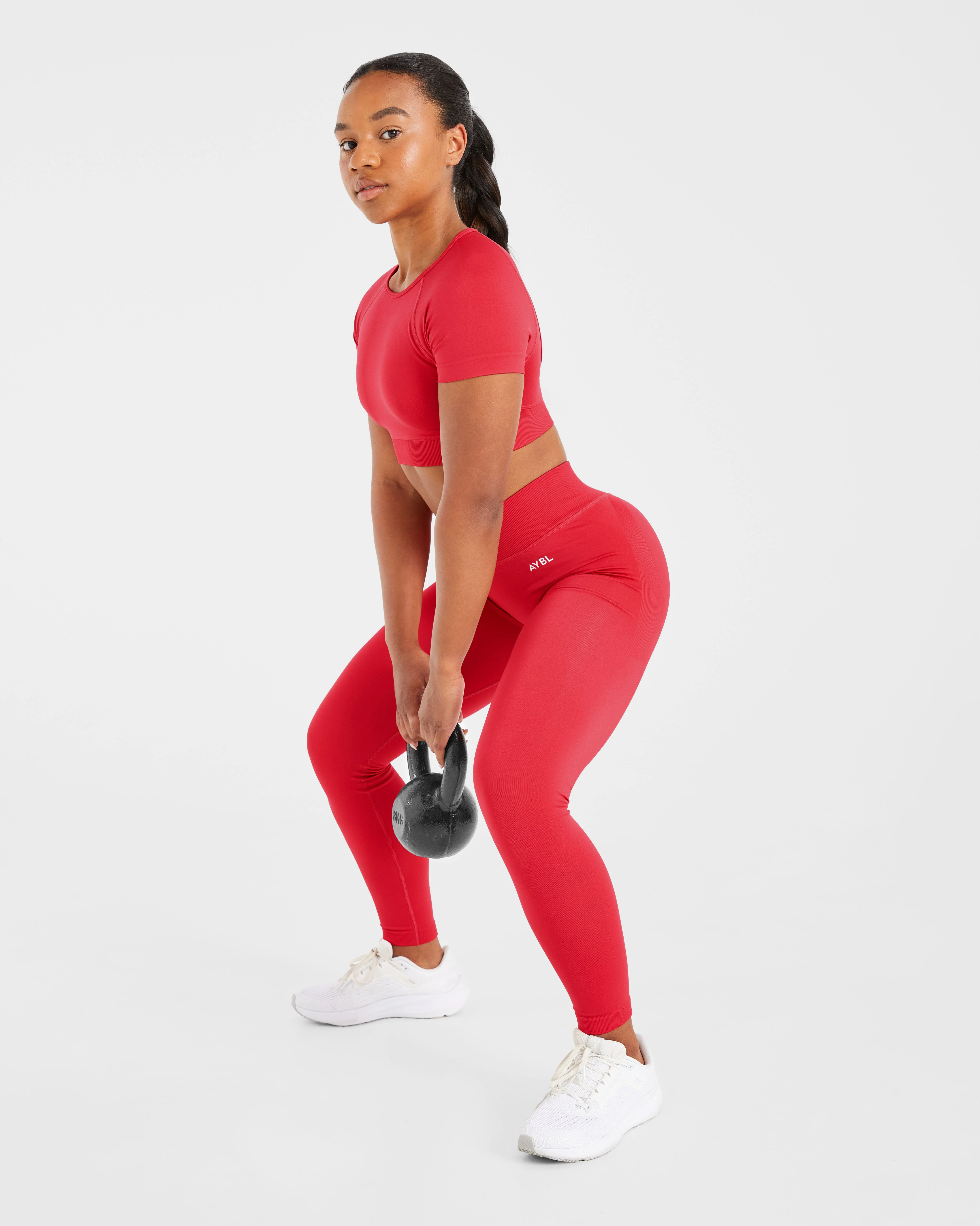 Adapt Seamless Crop Top - Salsa Rood - Image 7