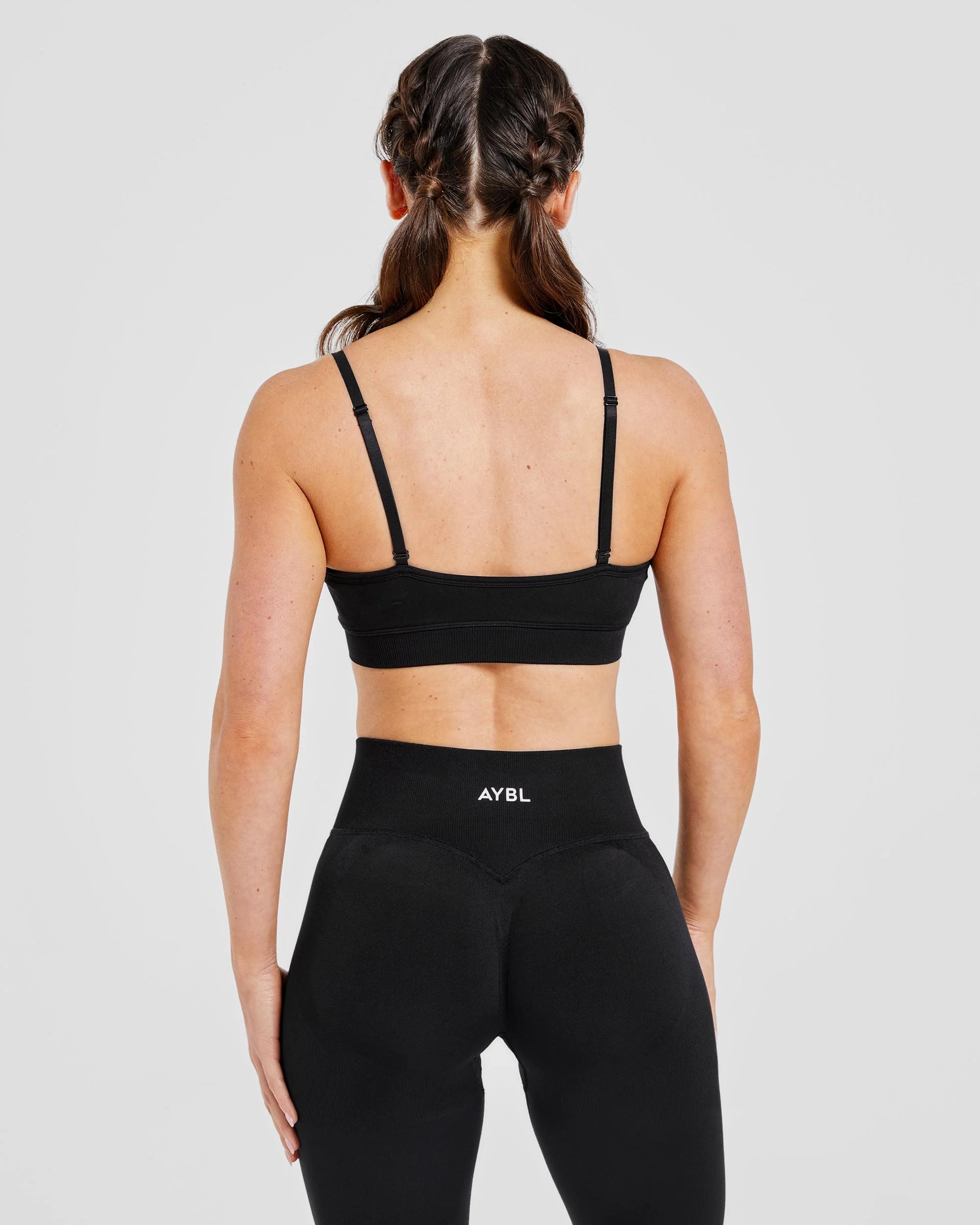 Adapt Seamless Sports Bra - Zwart - Image 2