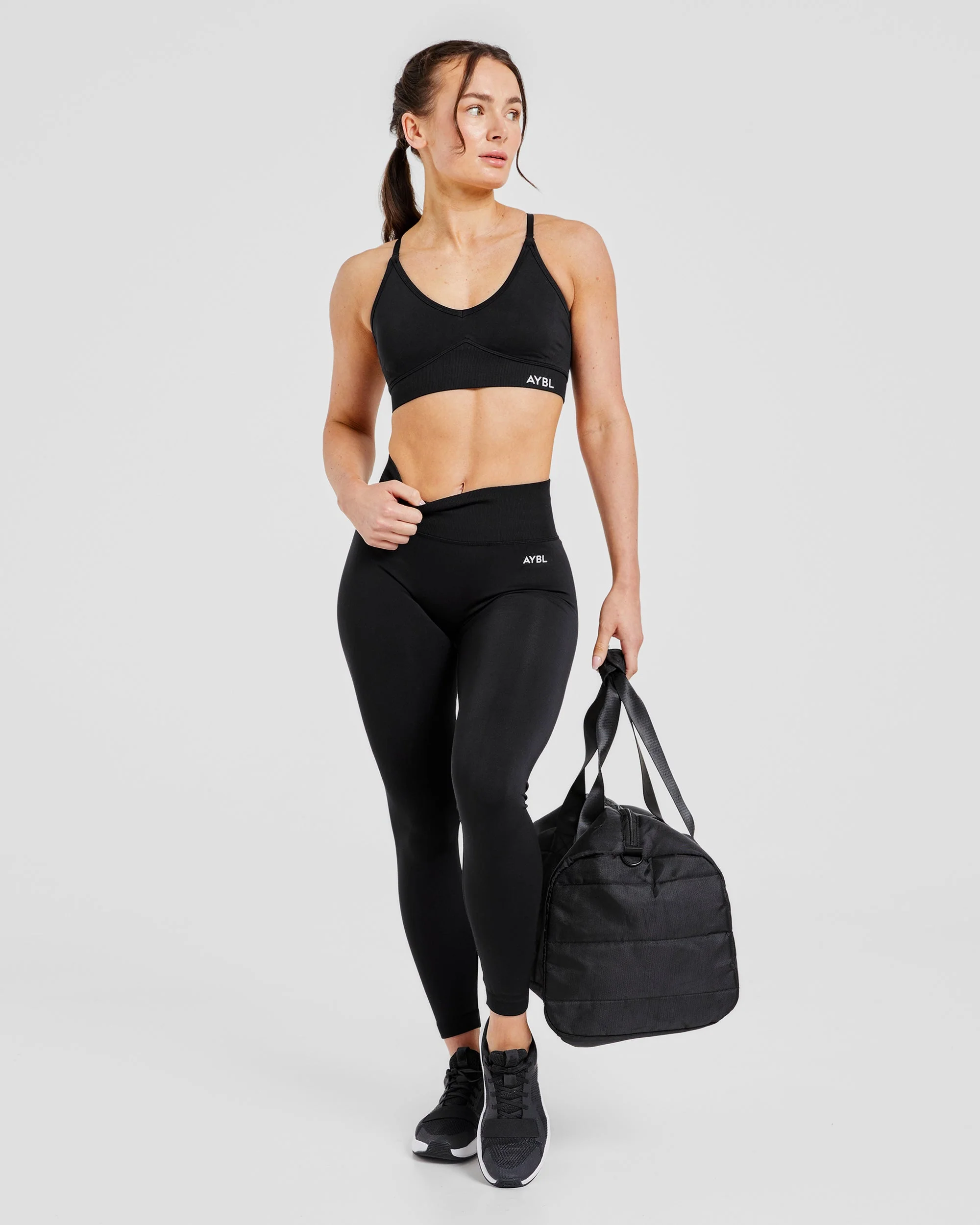 Adapt Seamless Sports Bra - Zwart - Image 8