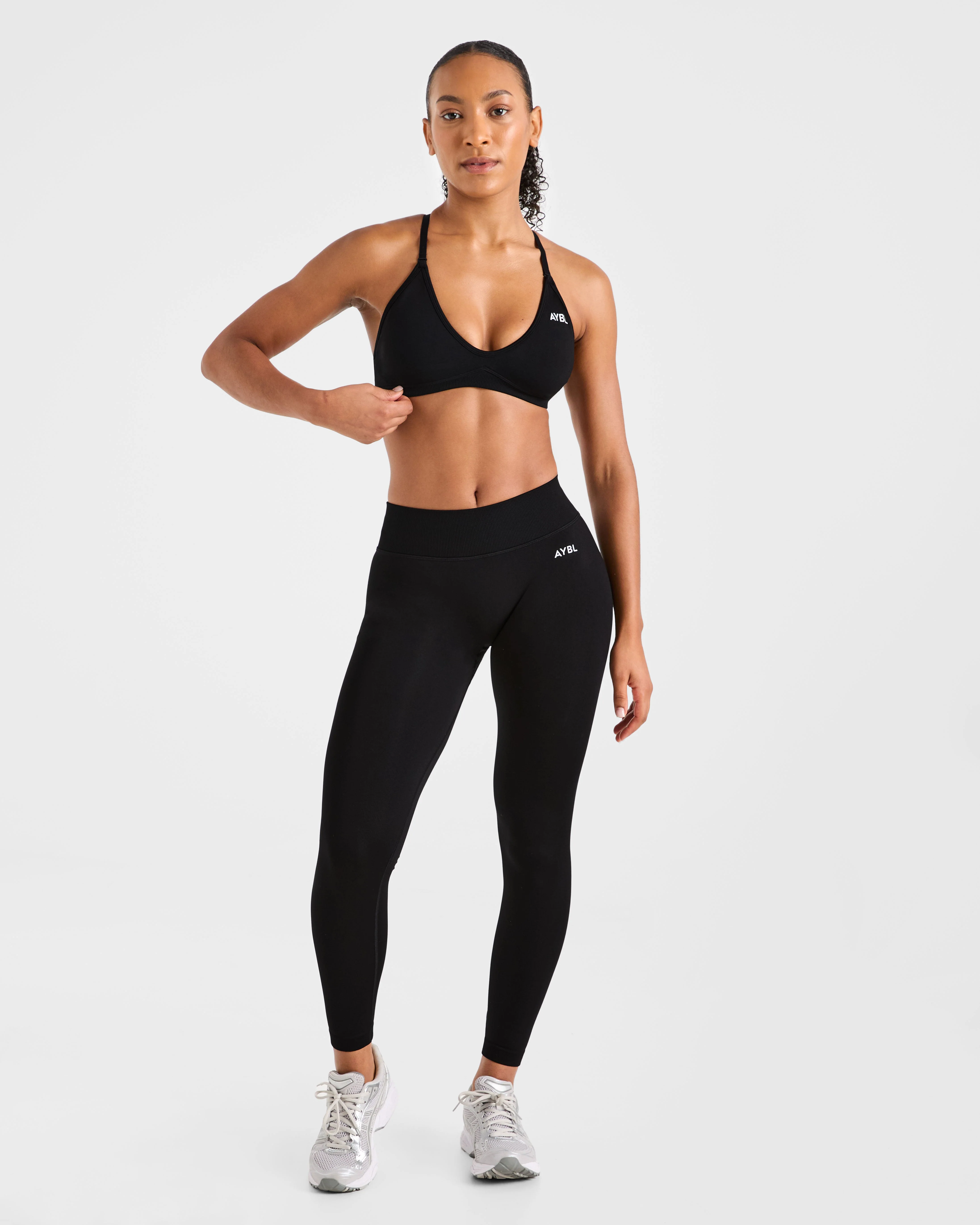 Adapt Seamless Strappy Sports Bra - Zwart - Image 3