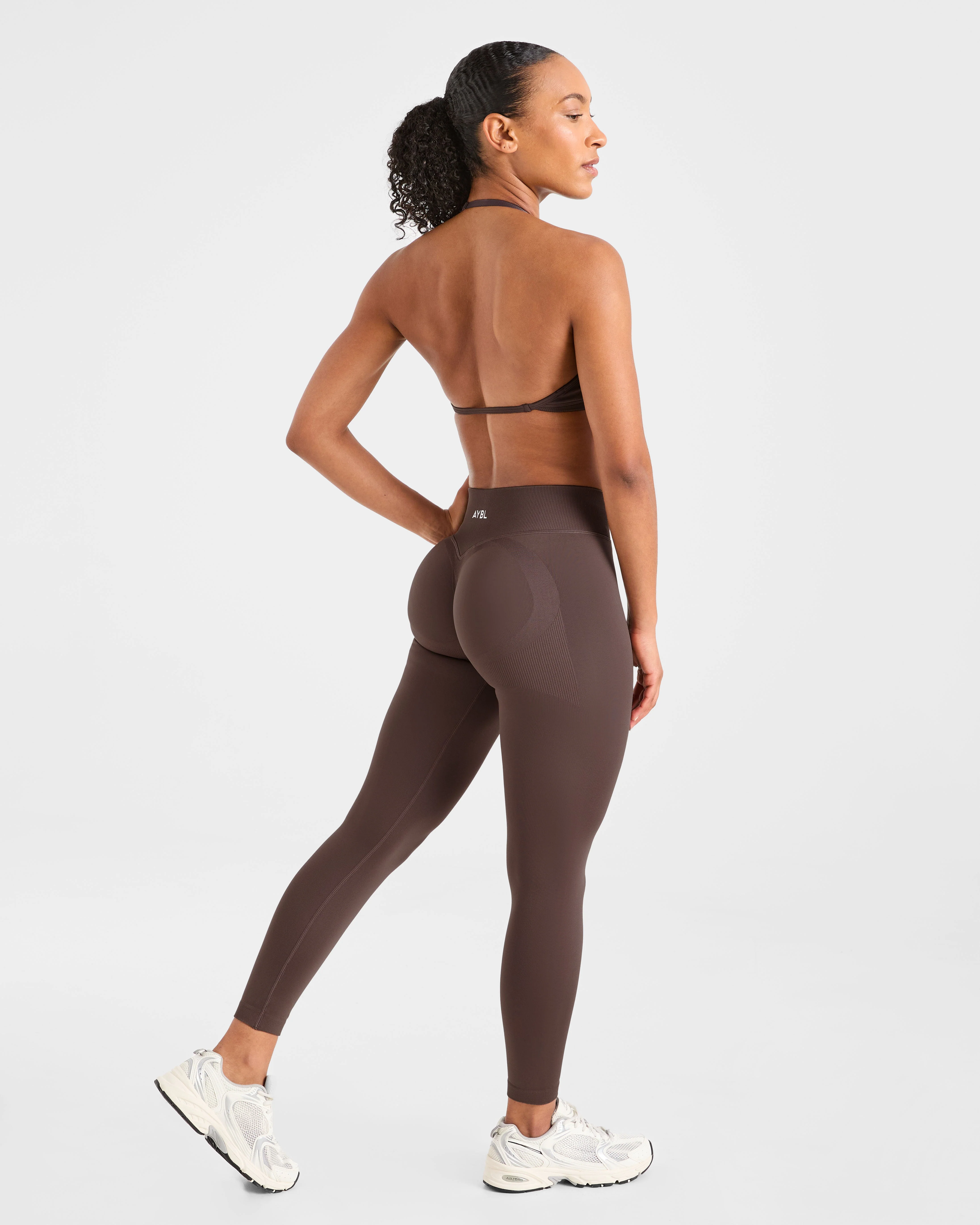 Adapt Seamless Strappy Sports Bra - Bruin - Image 4