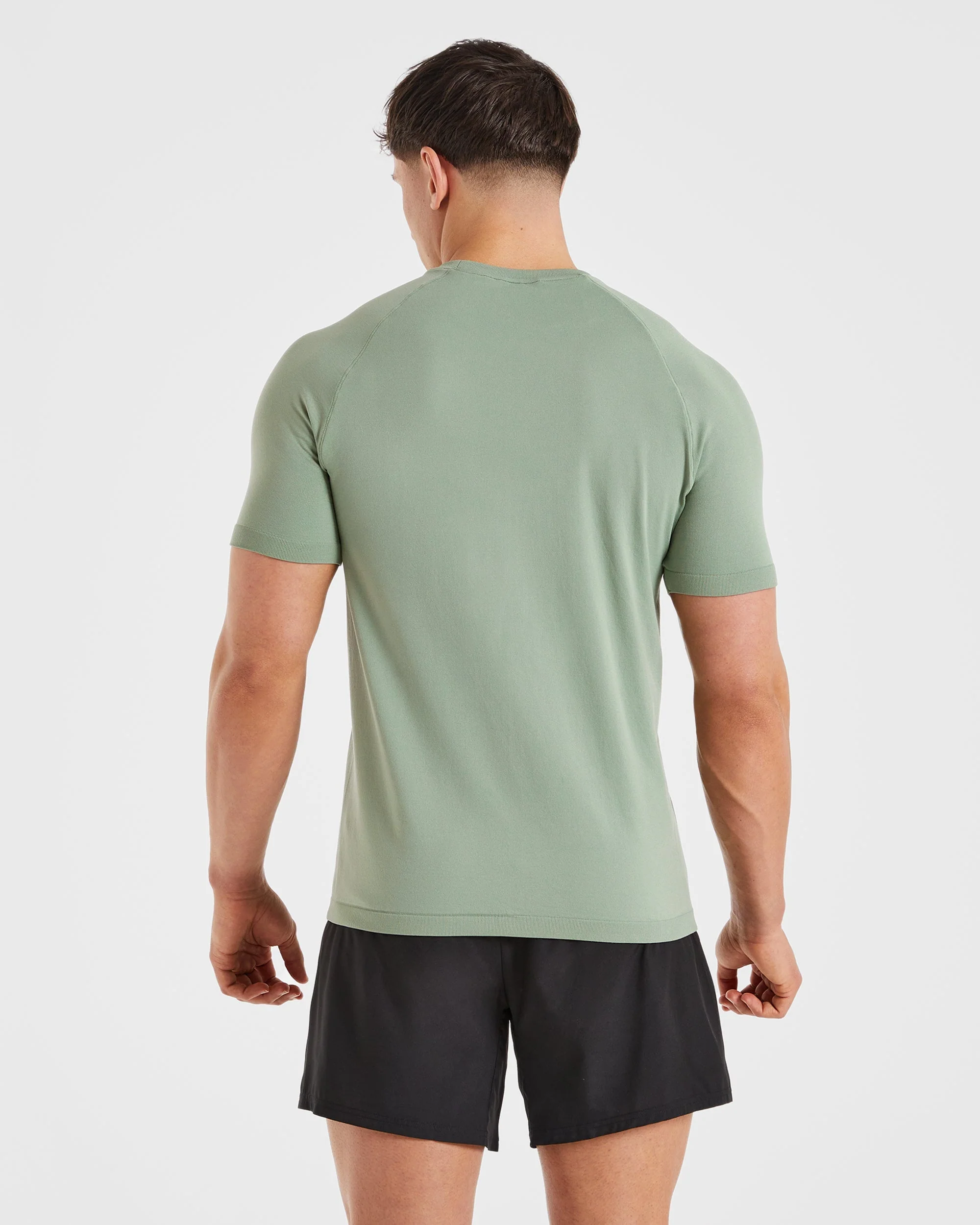 Ascend Seamless T Shirt - Olive Groente - Image 2