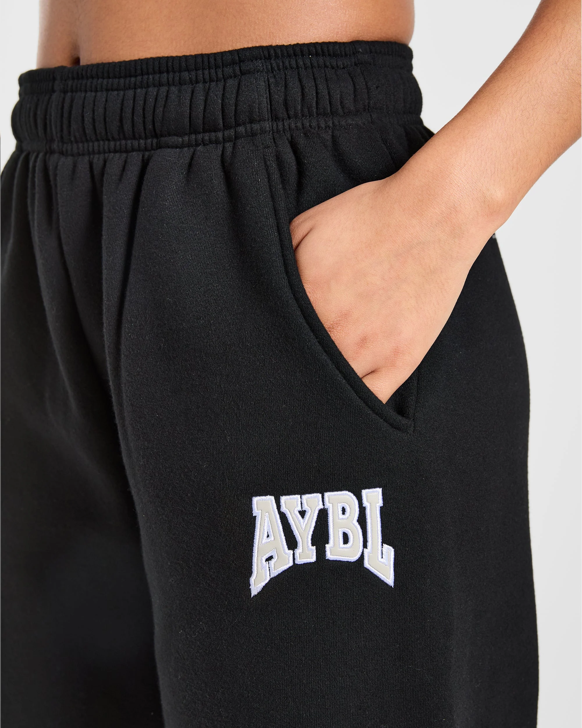 AYBL Club Oversized Straight Leg Joggers - Zwart - Image 5