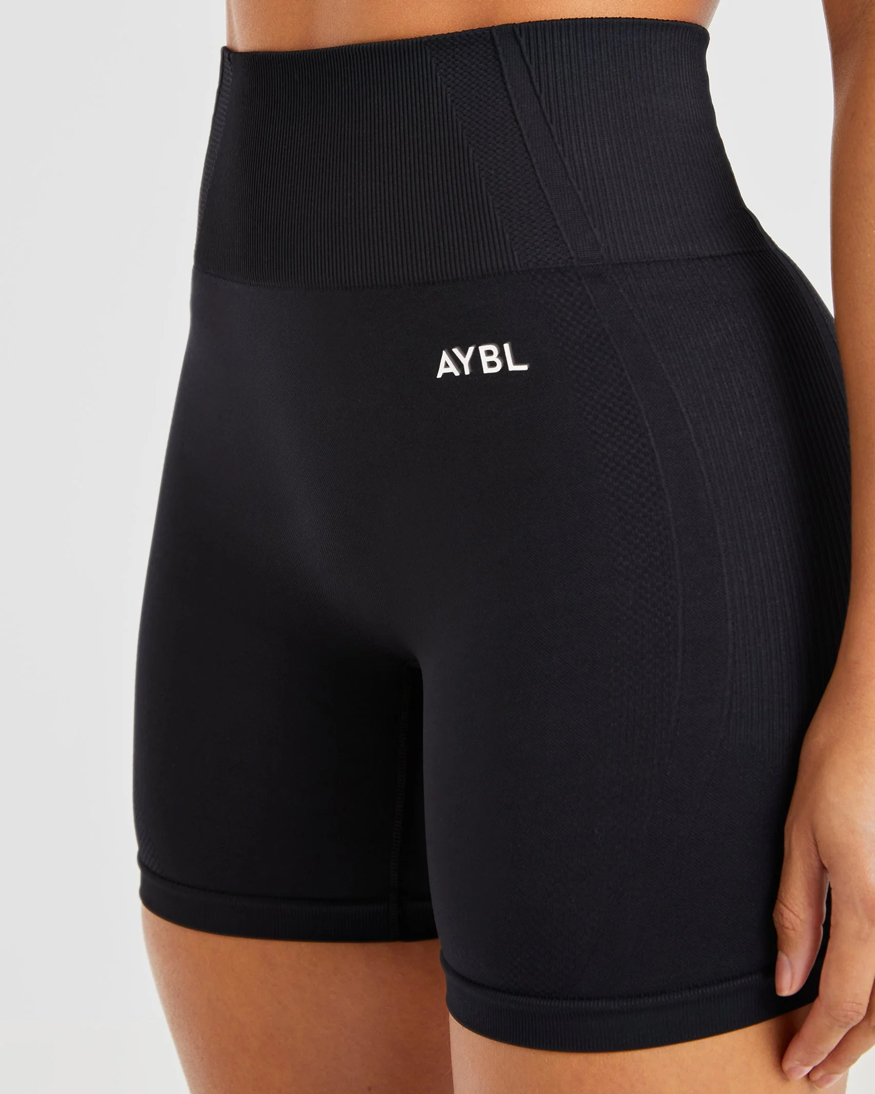 Balance V3 Seamless Cycling Shorts - Zwart - Image 5