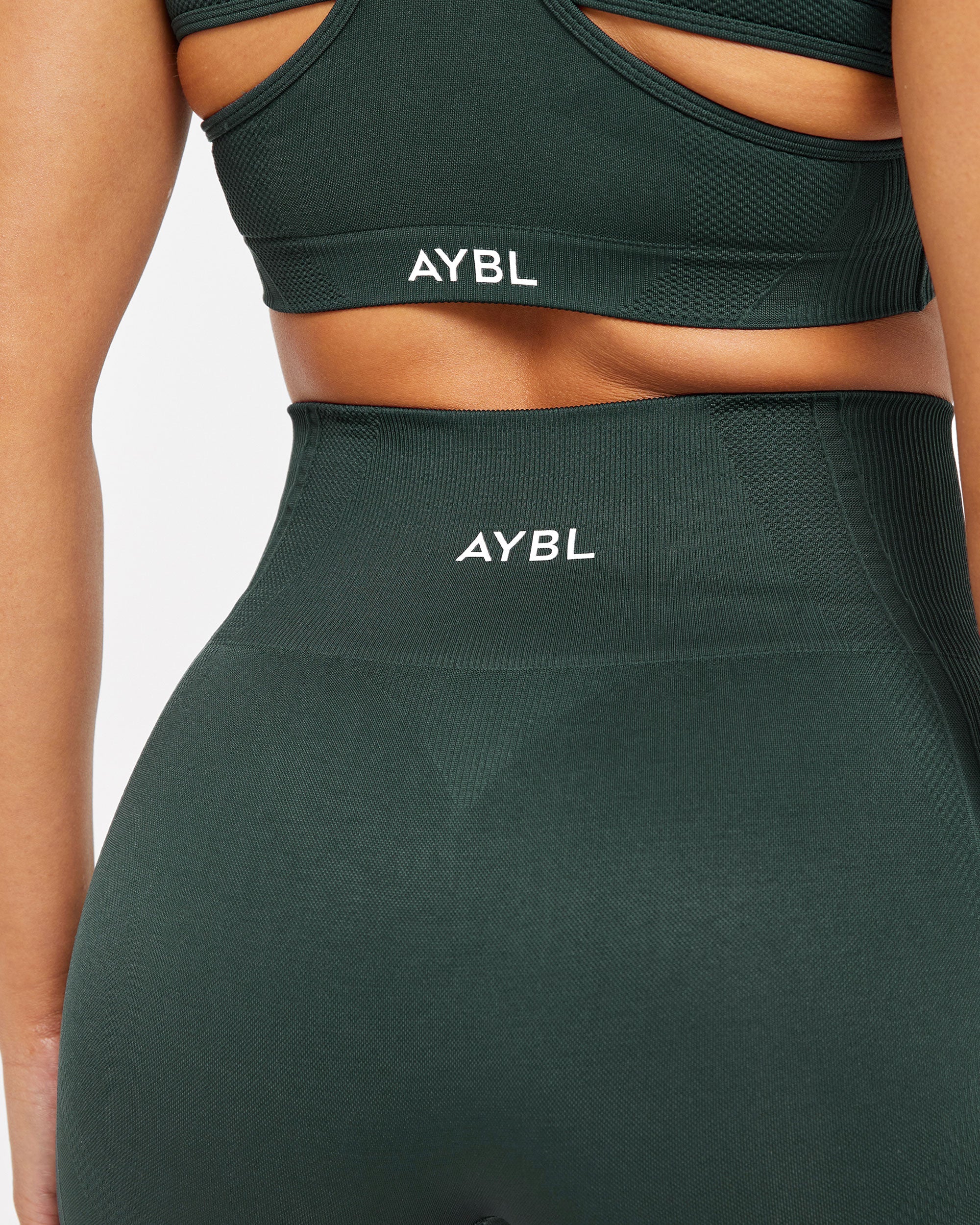 Balance V3 Seamless Shorts - Dark Groen - Image 6
