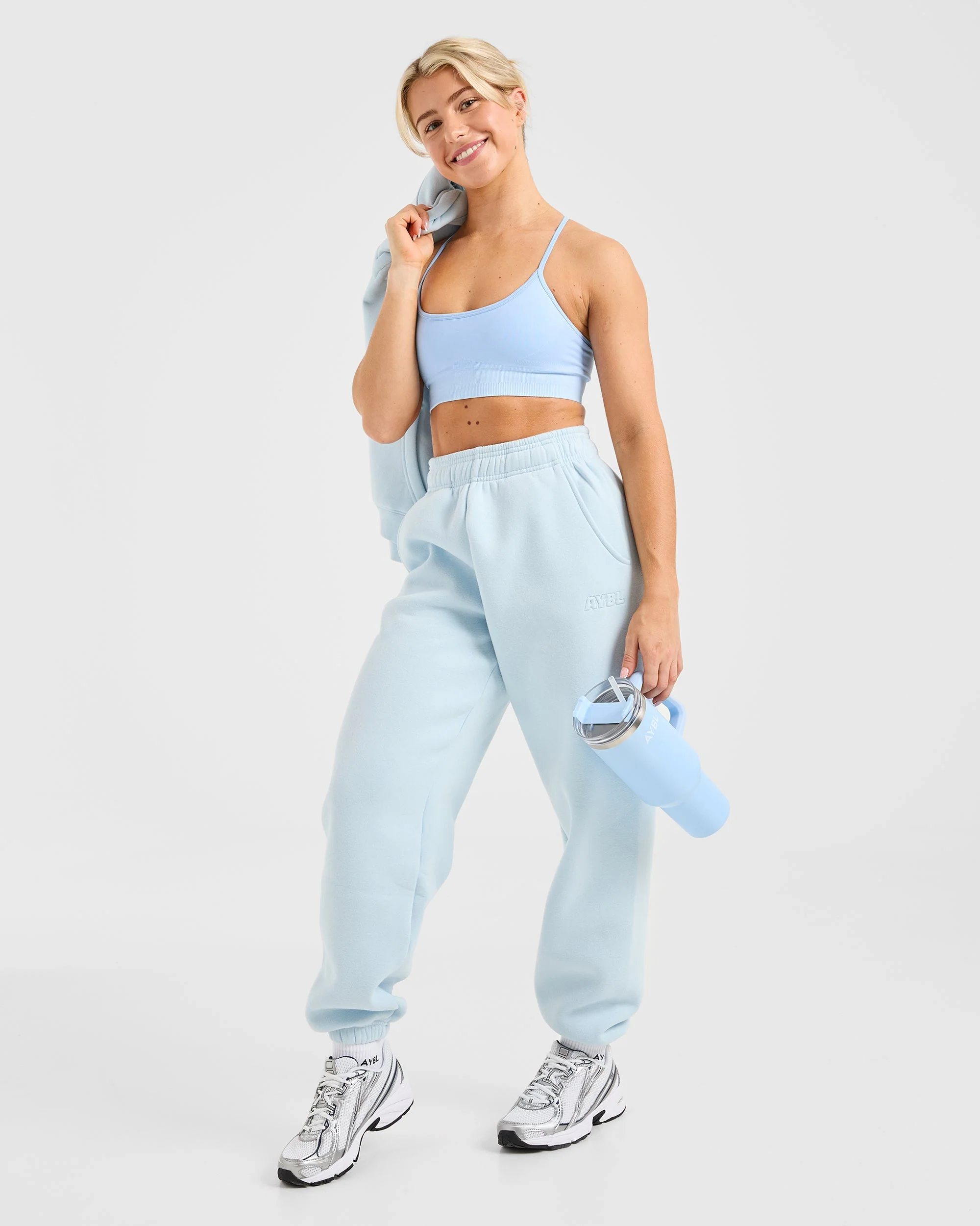 Classic Plush Oversized Joggers - Pastel Blauw - Image 8