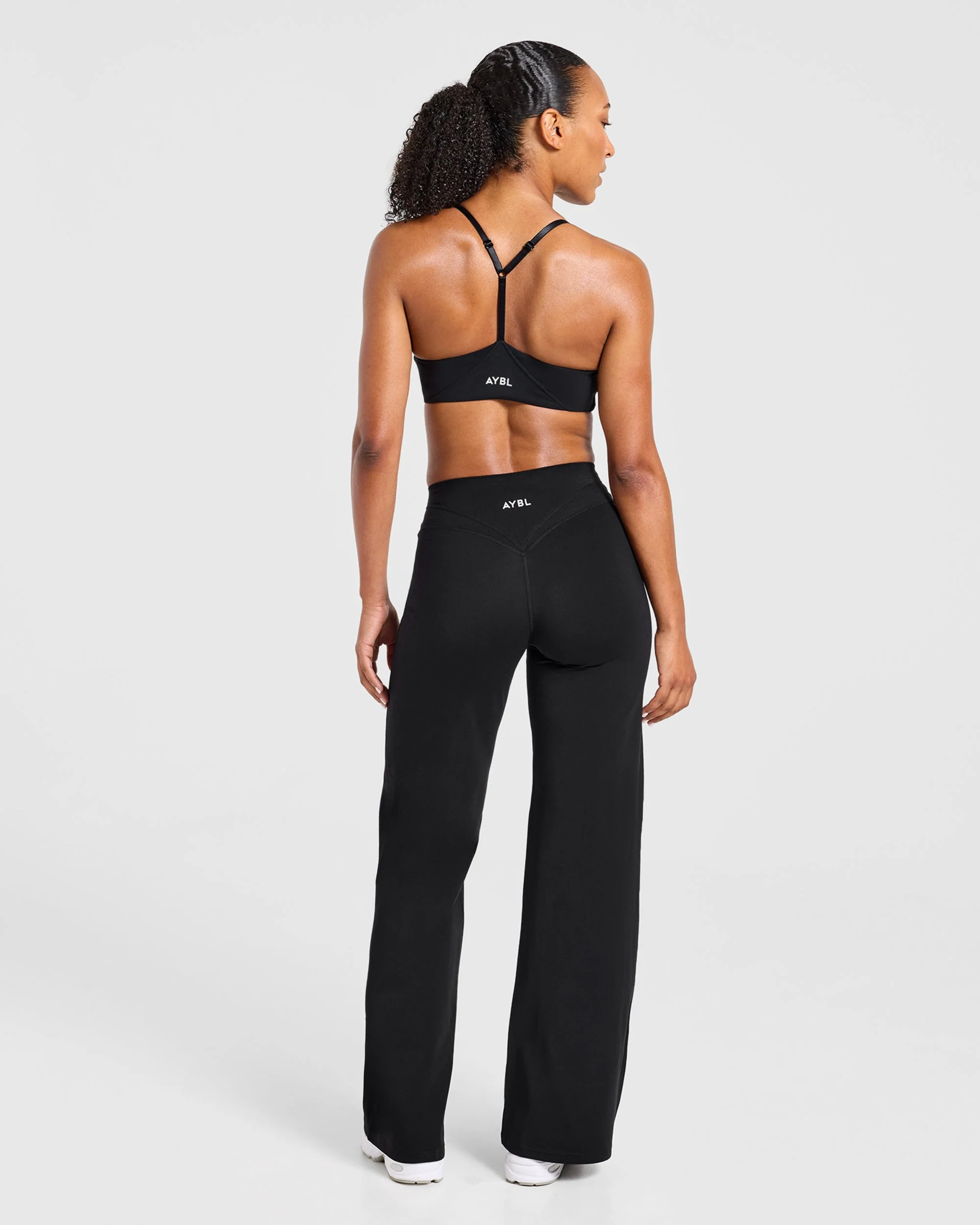Engage Sports Bra - Zwart - Image 4