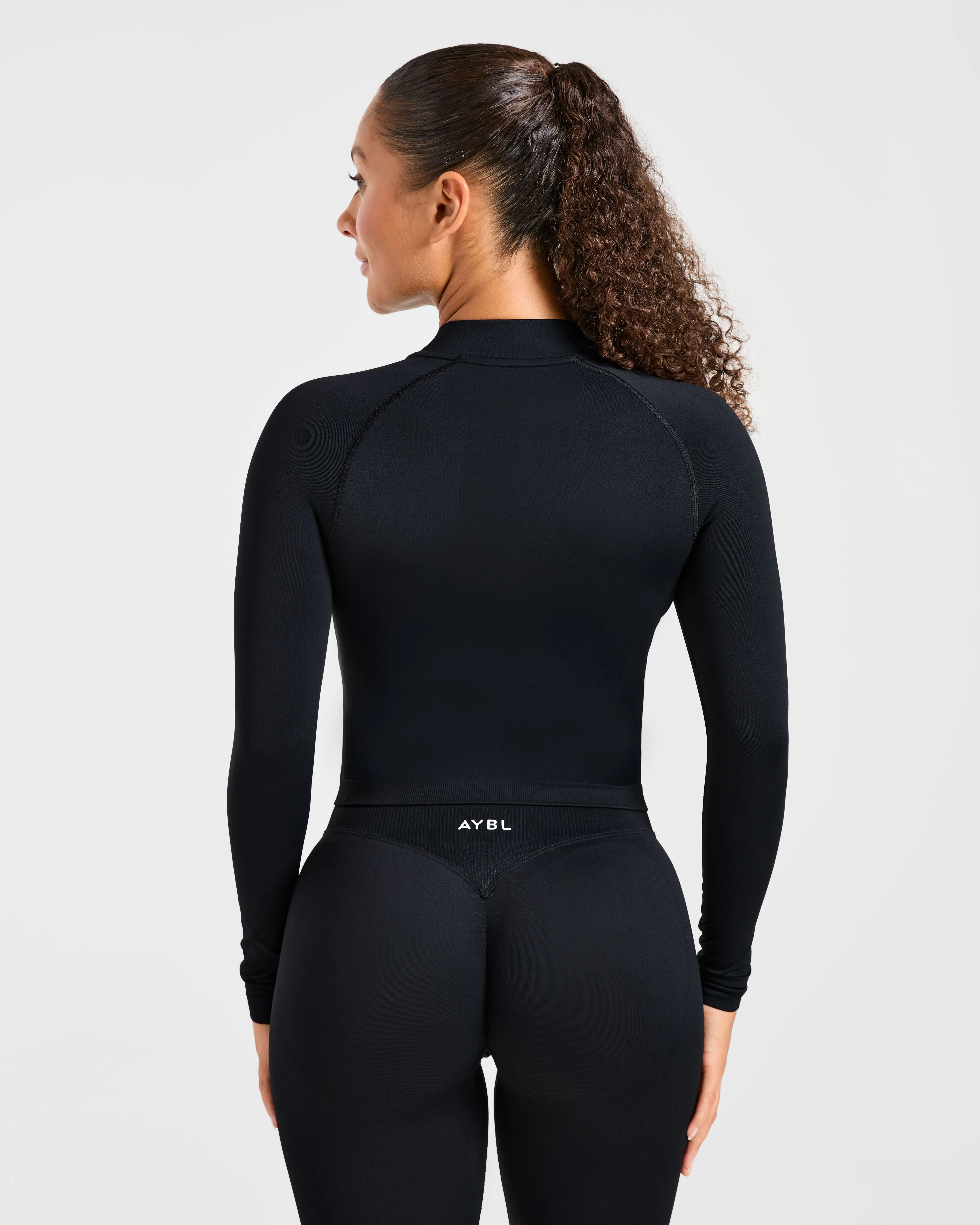 Enhance Seamless Jacket - Zwart - Image 2