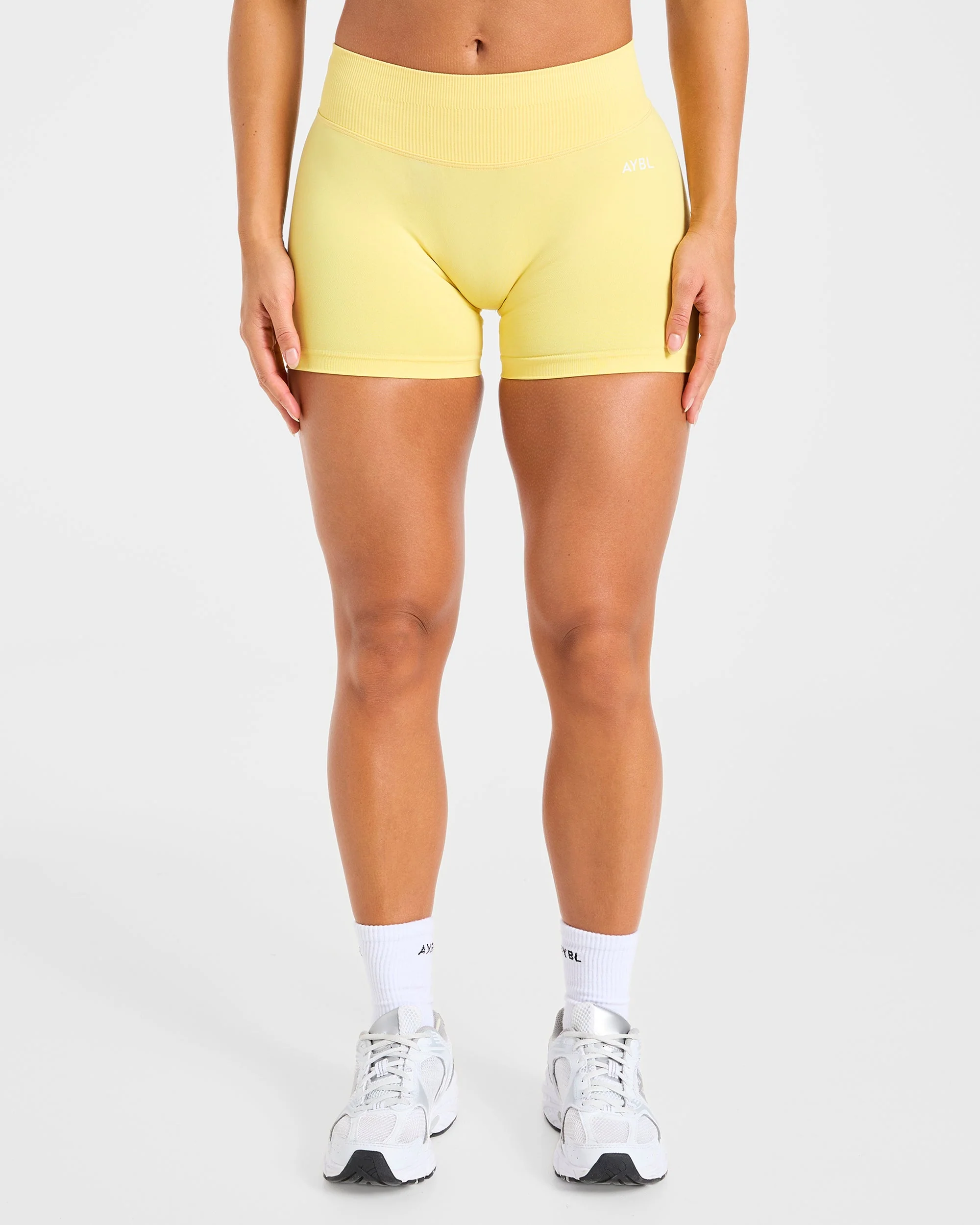 Enhance Seamless Shorts | 3.5" - Bright Geel - Image 2