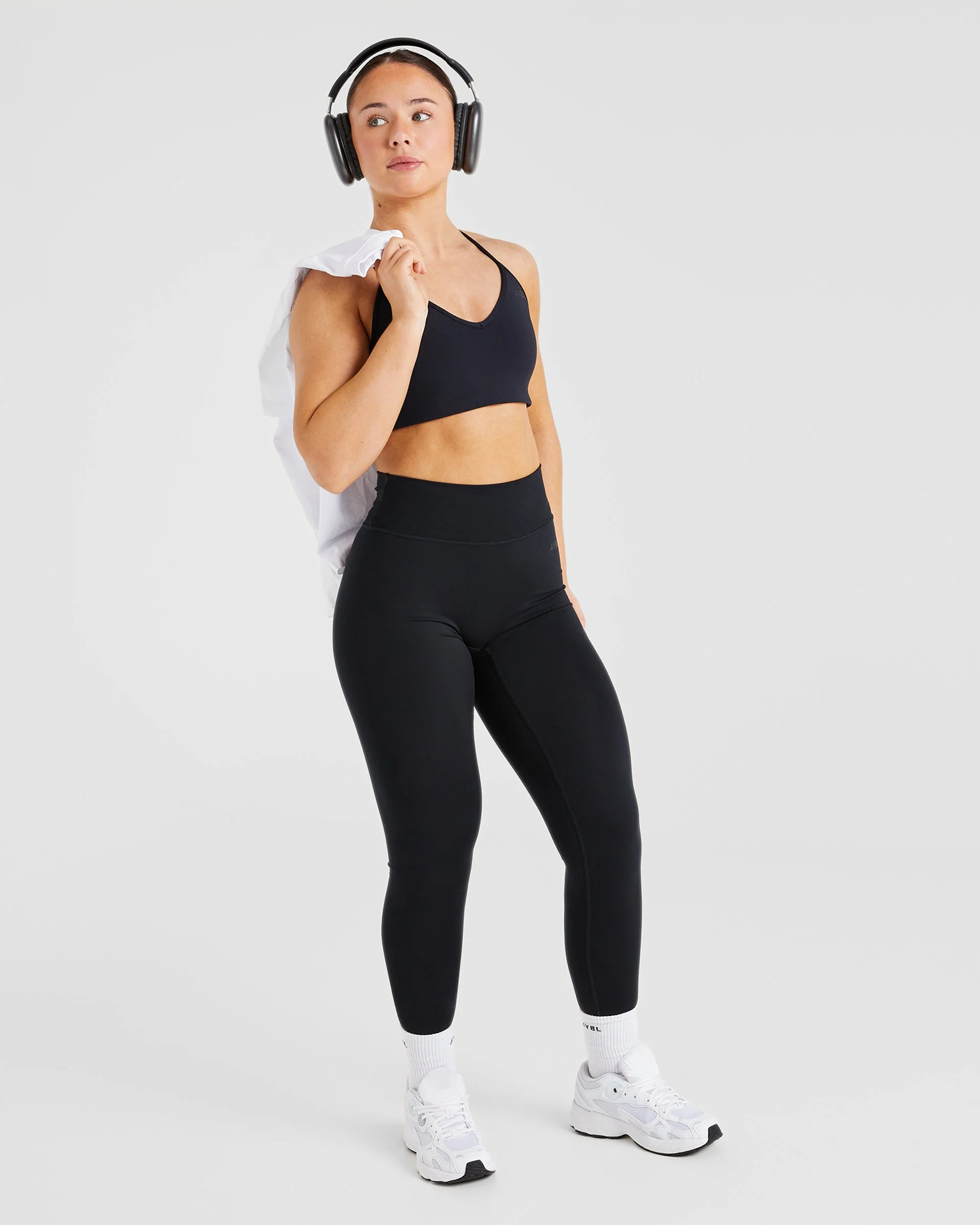Essential Crossback Sports Bra - Zwart - Image 7
