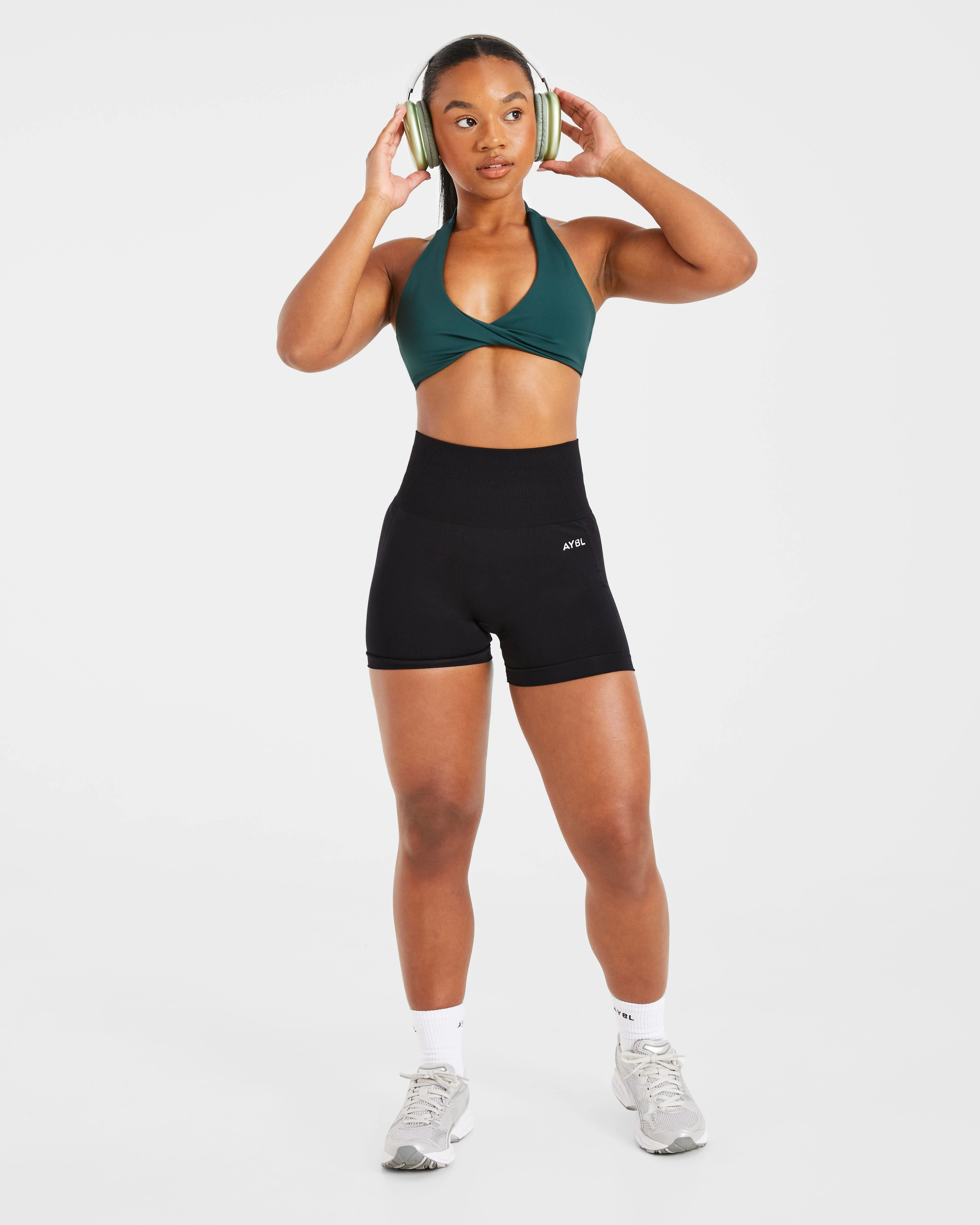 Essential Halterneck Sports Bra - Deep Groen - Image 8