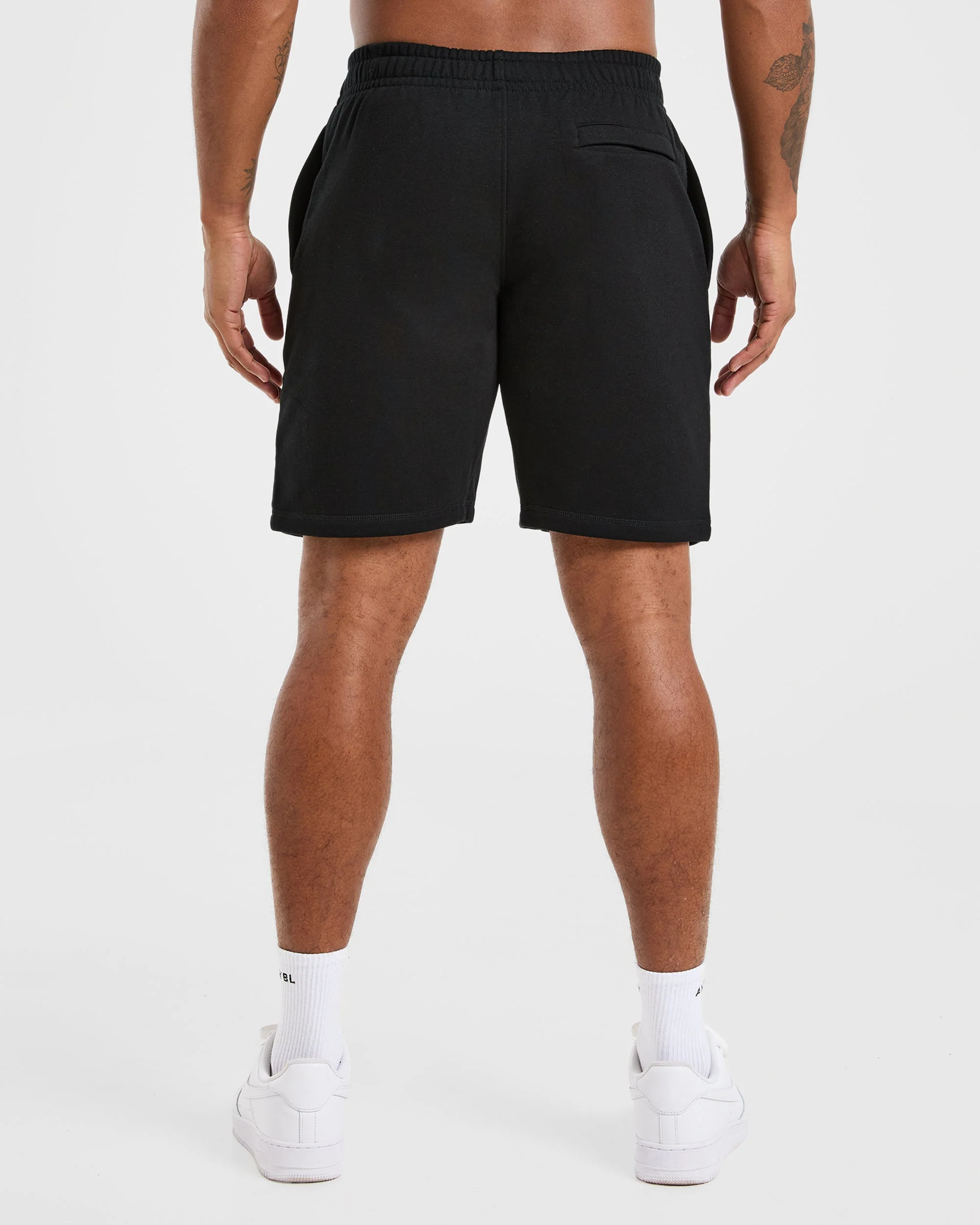 Essential Lightweight 7" Shorts - Zwart - Image 2