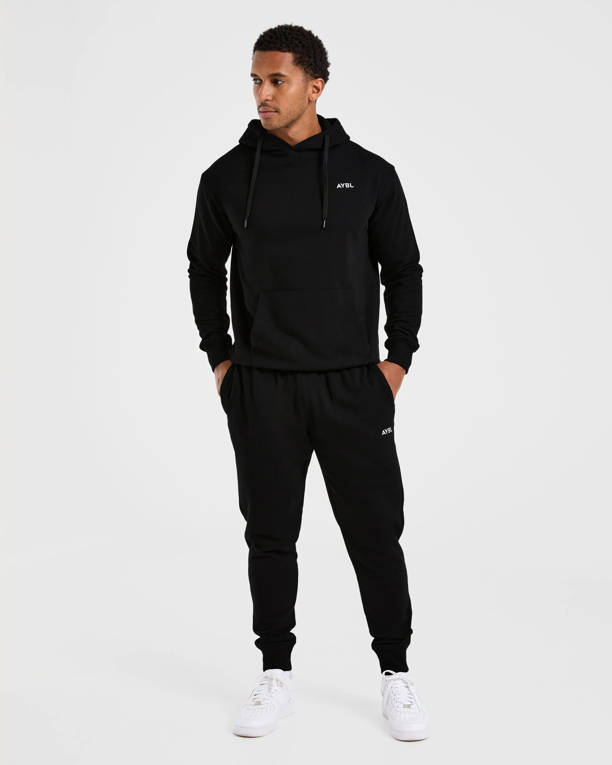Essential Lightweight Hoodie - Zwart - Image 3