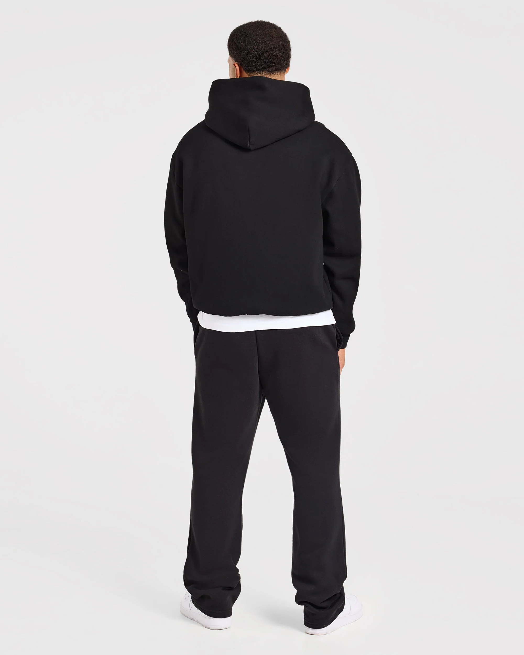 Essential Oversized Hoodie - Zwart - Image 4