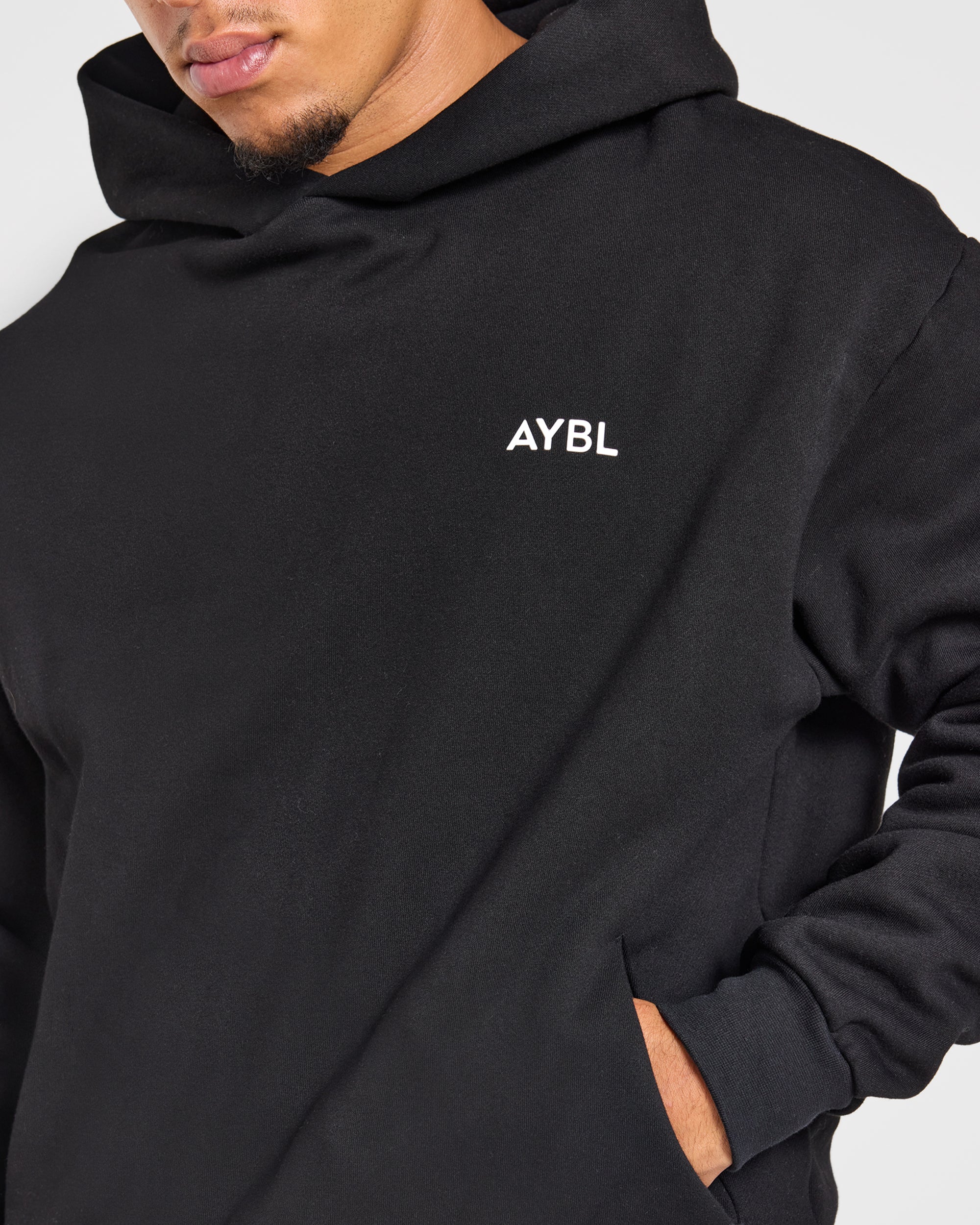 Essential Oversized Hoodie - Zwart - Image 6