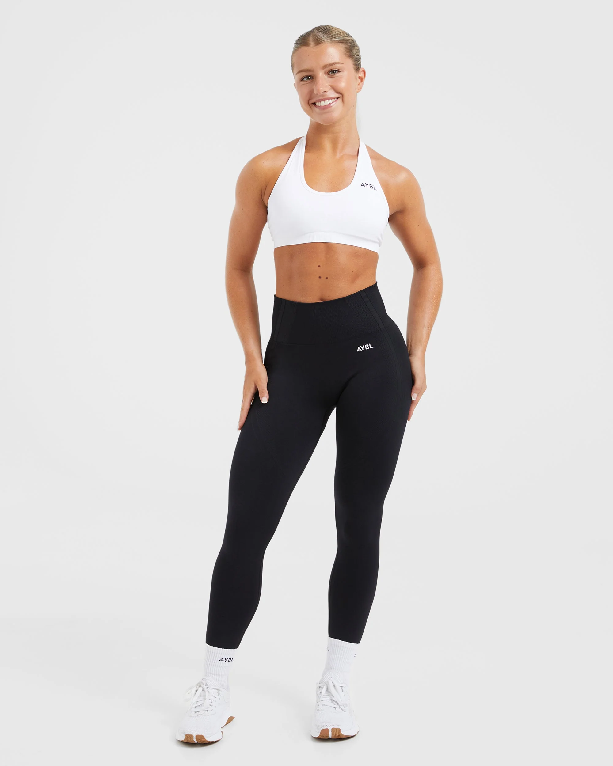 Essential Seamless Halterneck Sports Bra - Wit - Image 3