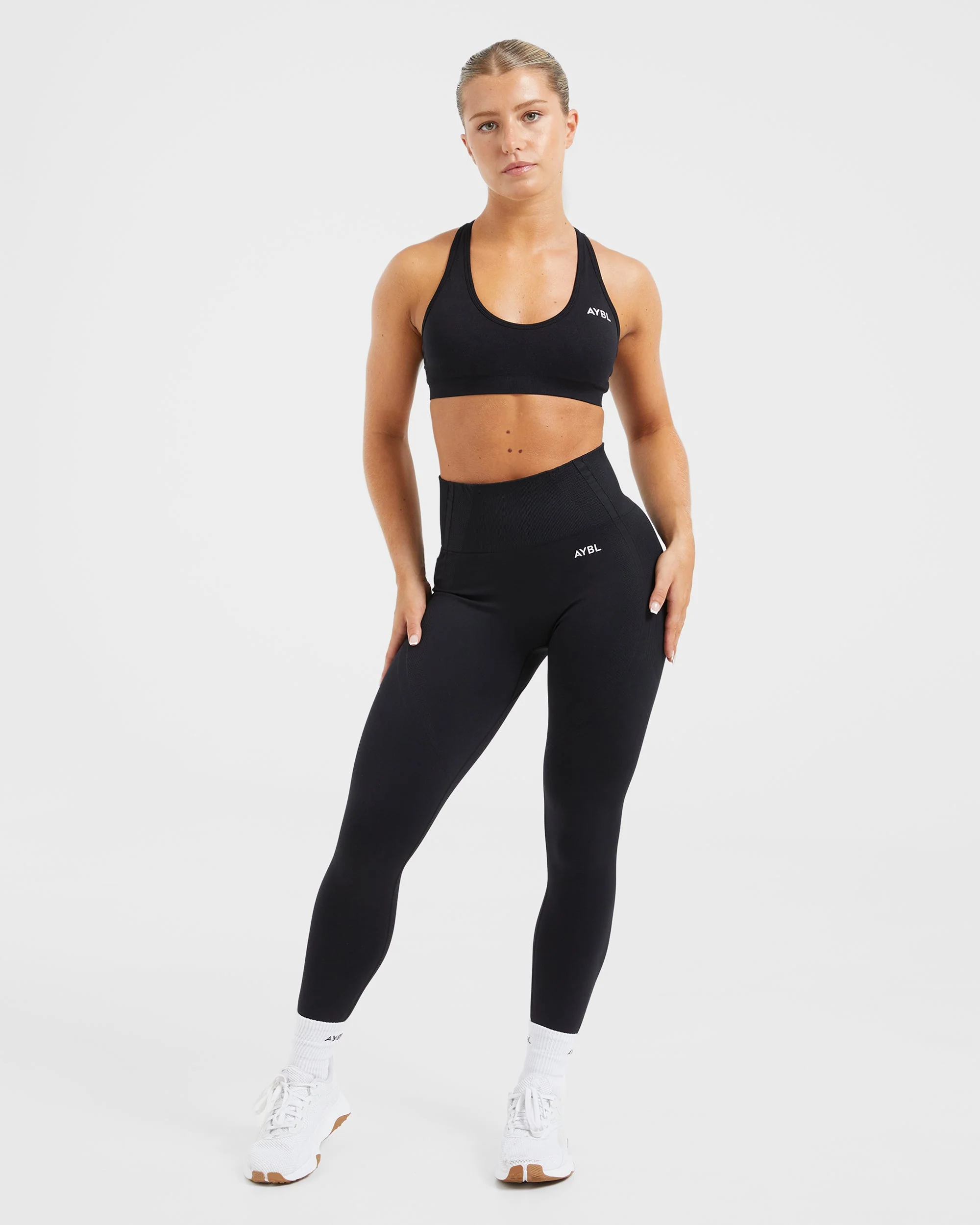 Essential Seamless Racer Back Sports Bra - Zwart - Image 3