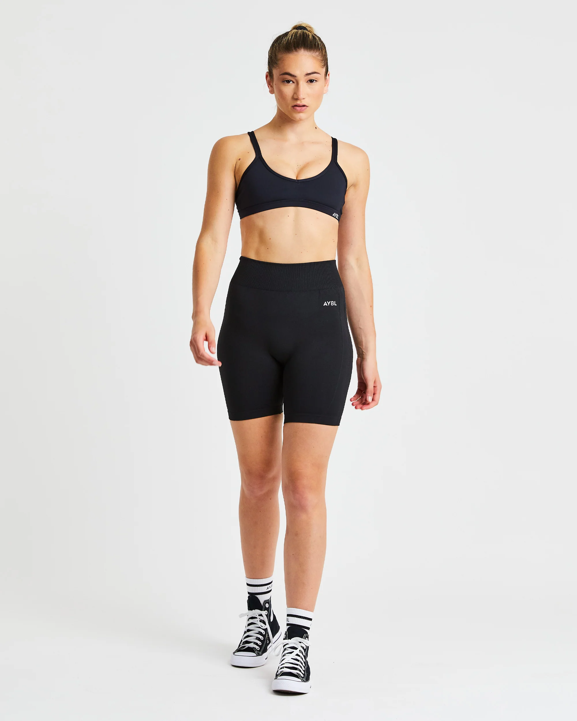 Essential Strappy Sports Bra - Zwart - Image 11