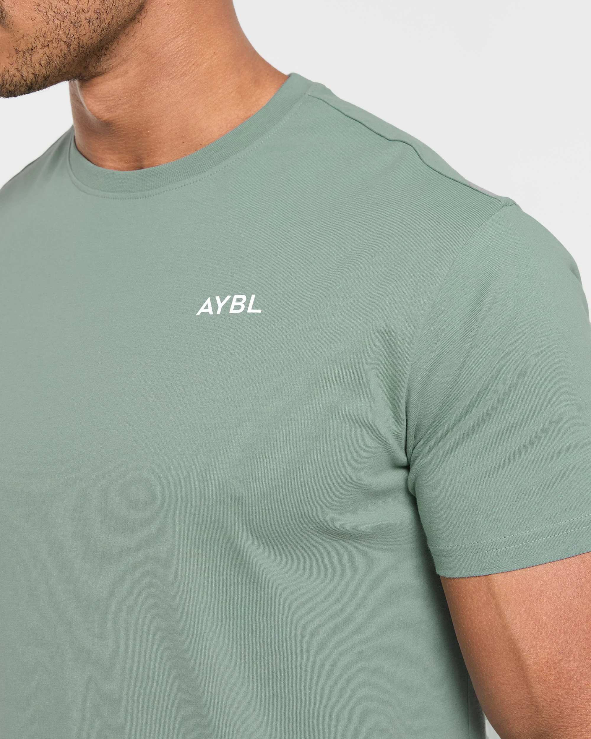 Essential T Shirt - Slate Groen - Image 6