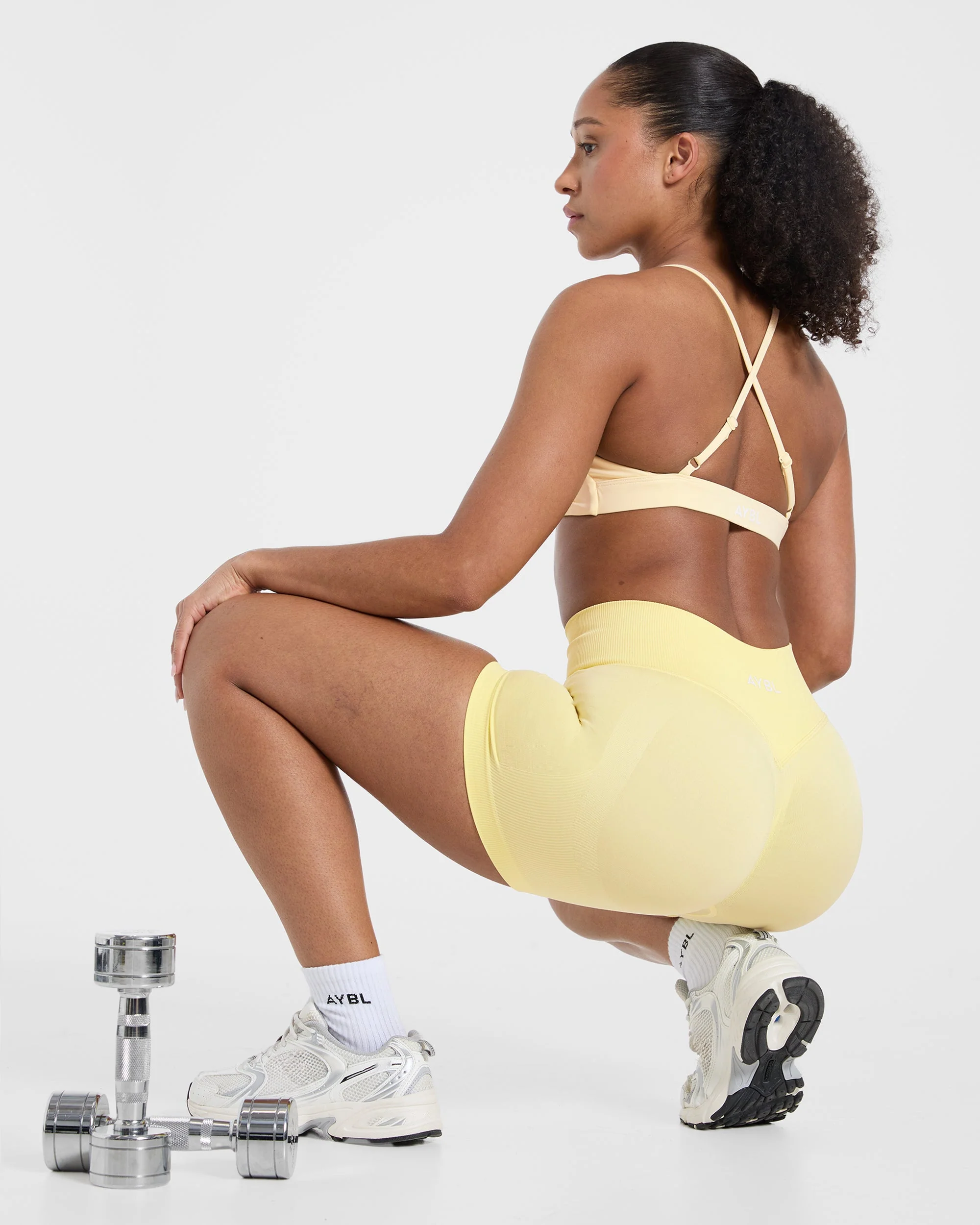 Essential Twist Crossback Sports Bra - Geel - Image 8