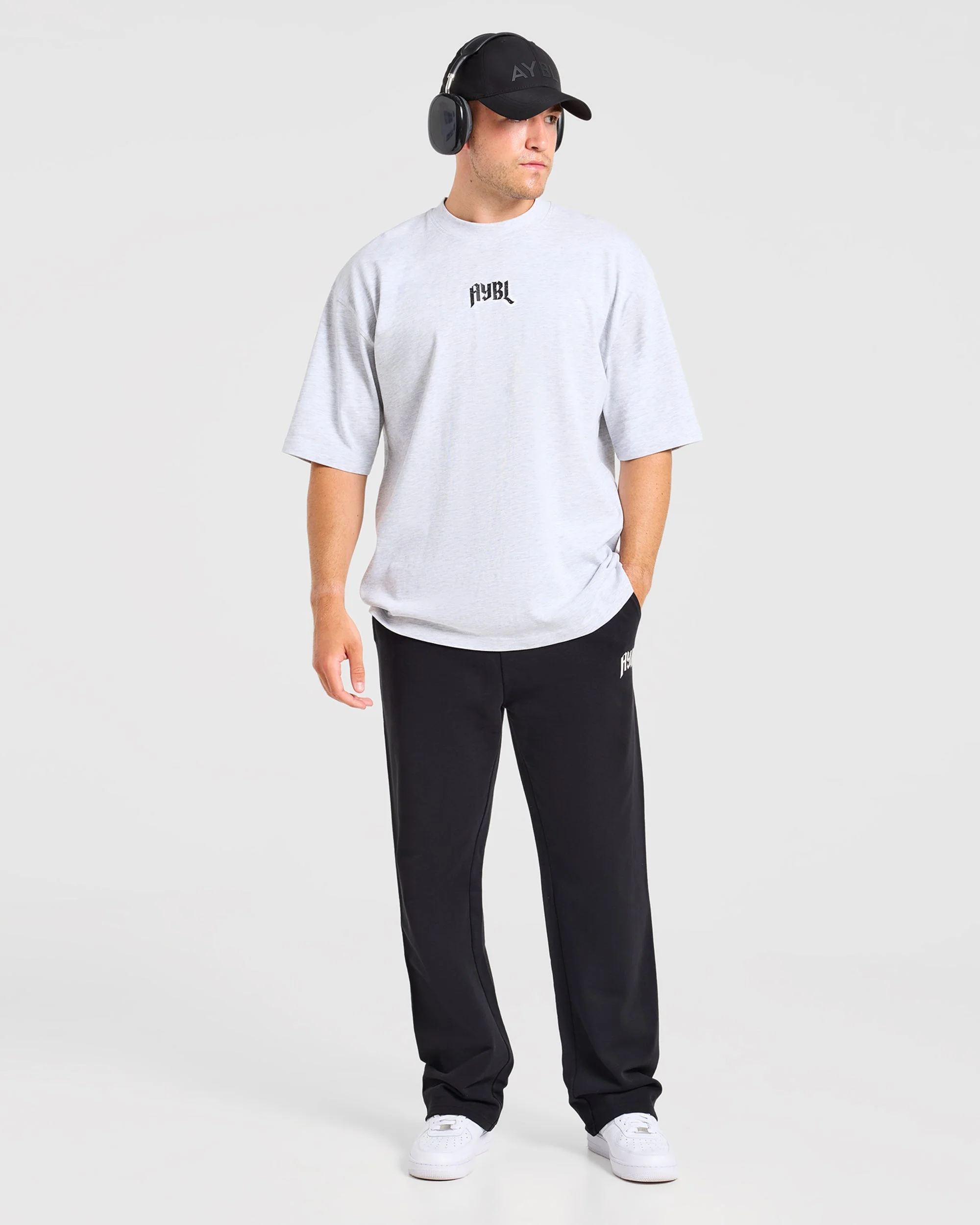 Heavy Lifting Gothic Oversized Straight Leg Joggers - Zwart/Wit - Image 8