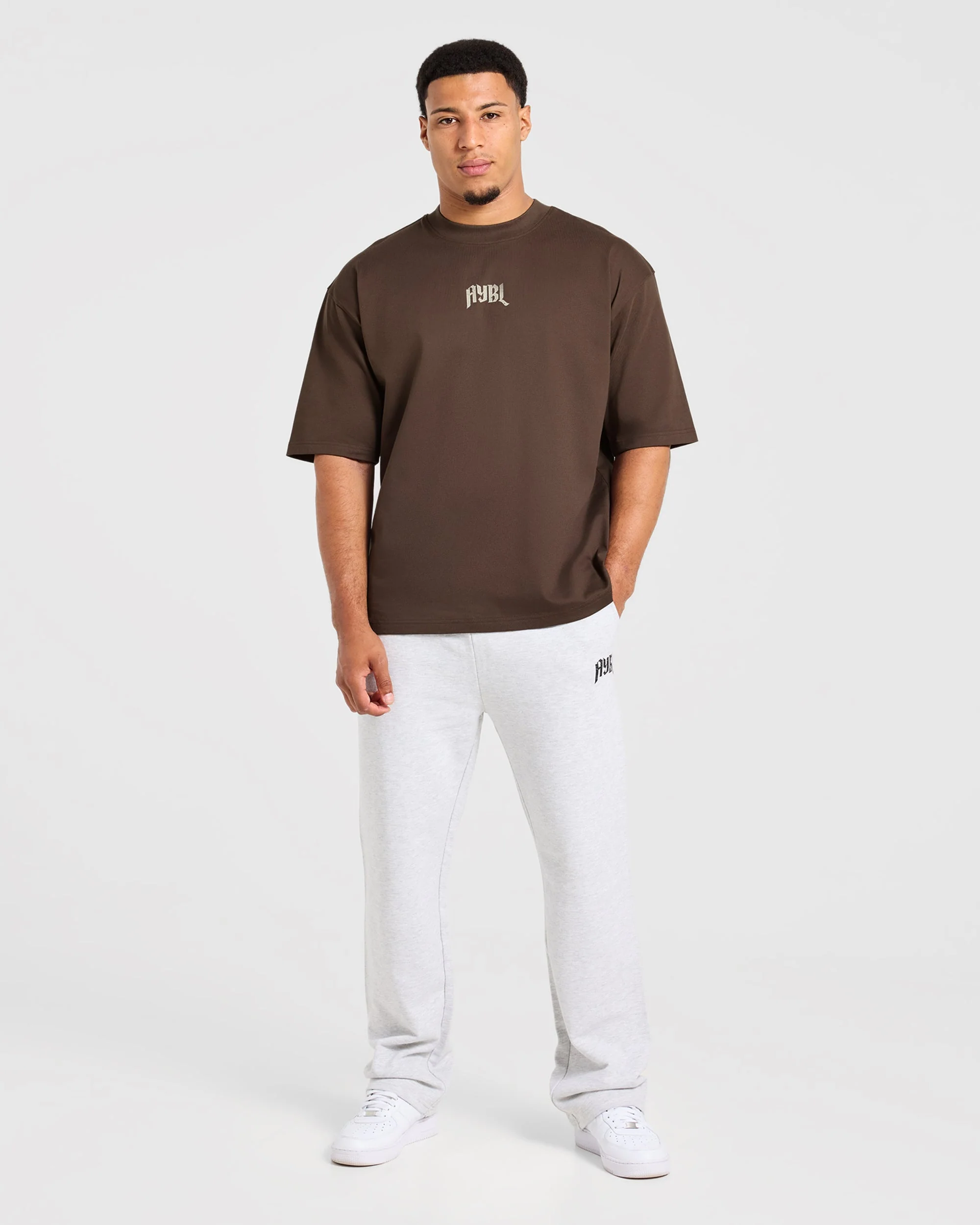Heavy Lifting Gothic Oversized T Shirt - Bruin/Crème - Image 3