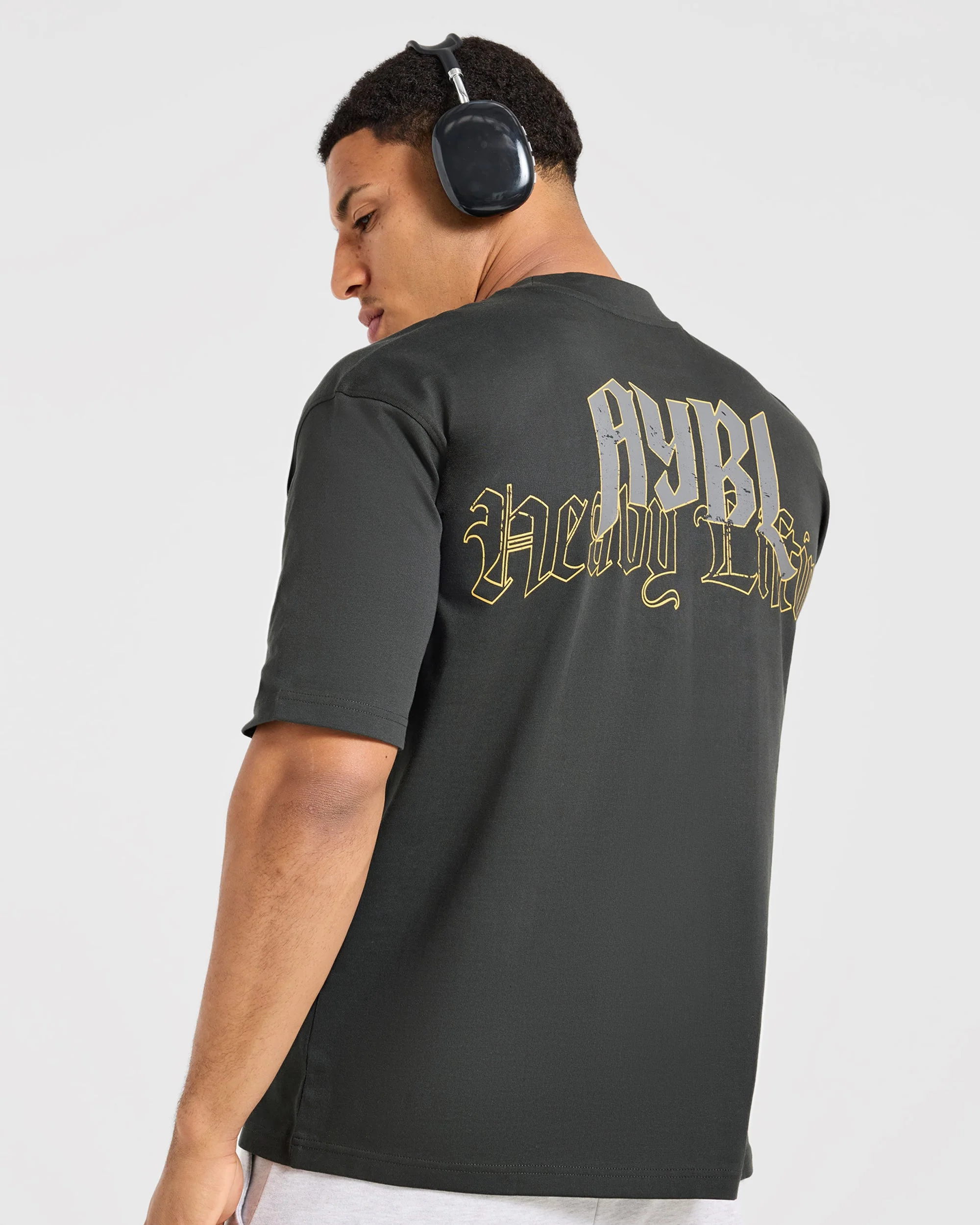 Heavy Lifting Gothic Oversized T Shirt - Charcoal/Geel - Image 8
