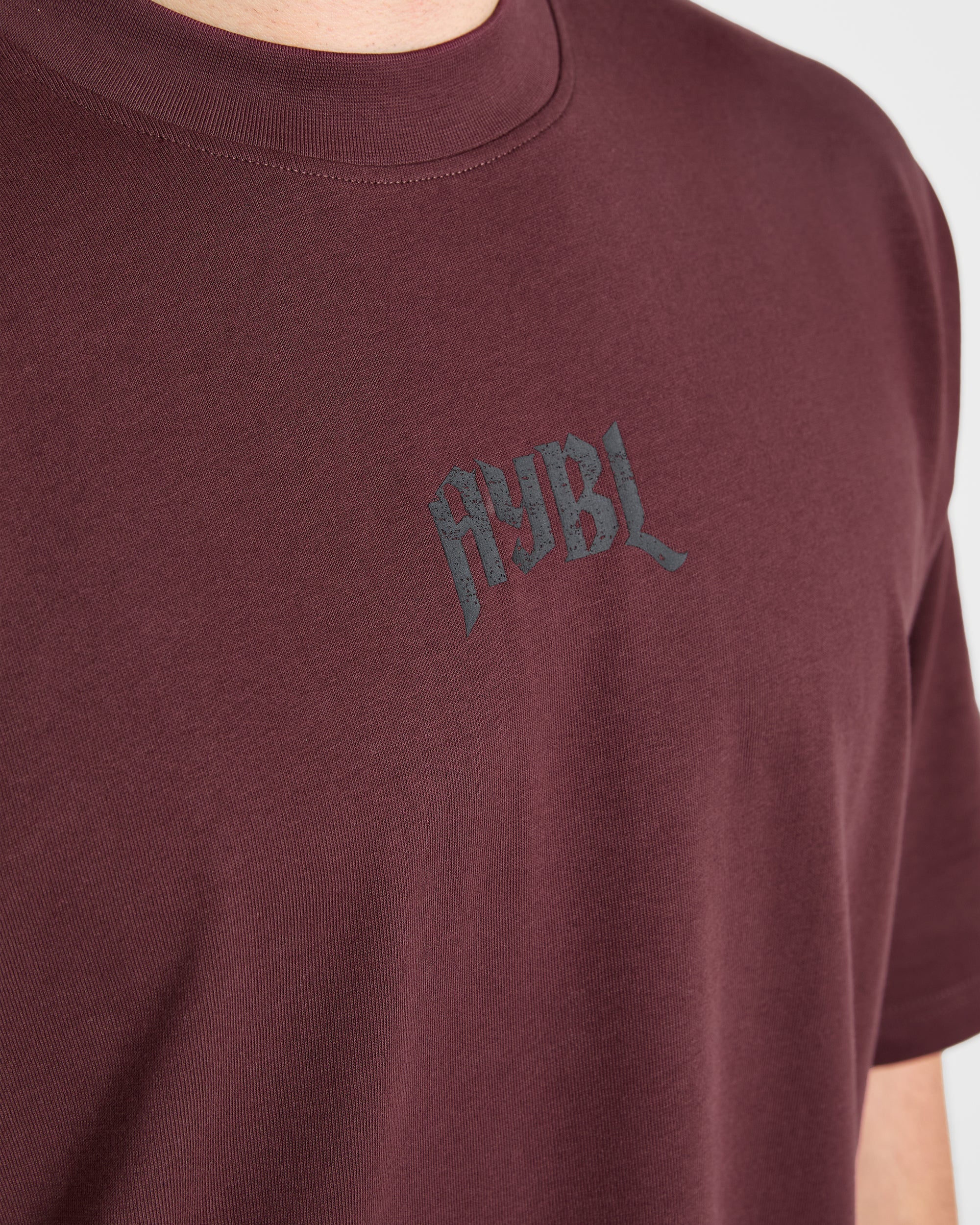 Heavy Lifting Gothic Oversized T Shirt - Dusty Plum/Zwart - Image 6