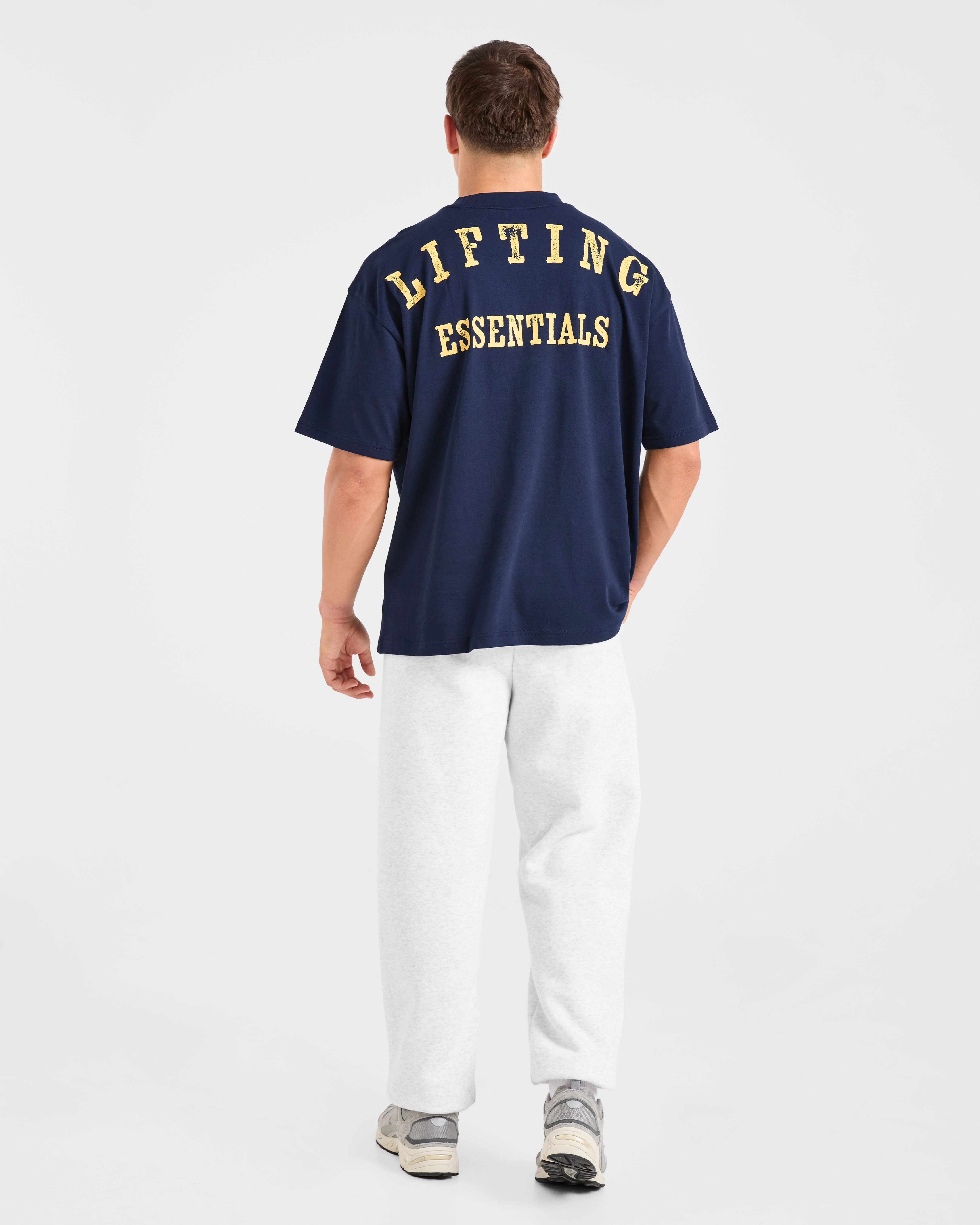 Lifting Essentials Oversized T Shirt - Navy/Geel - Image 4