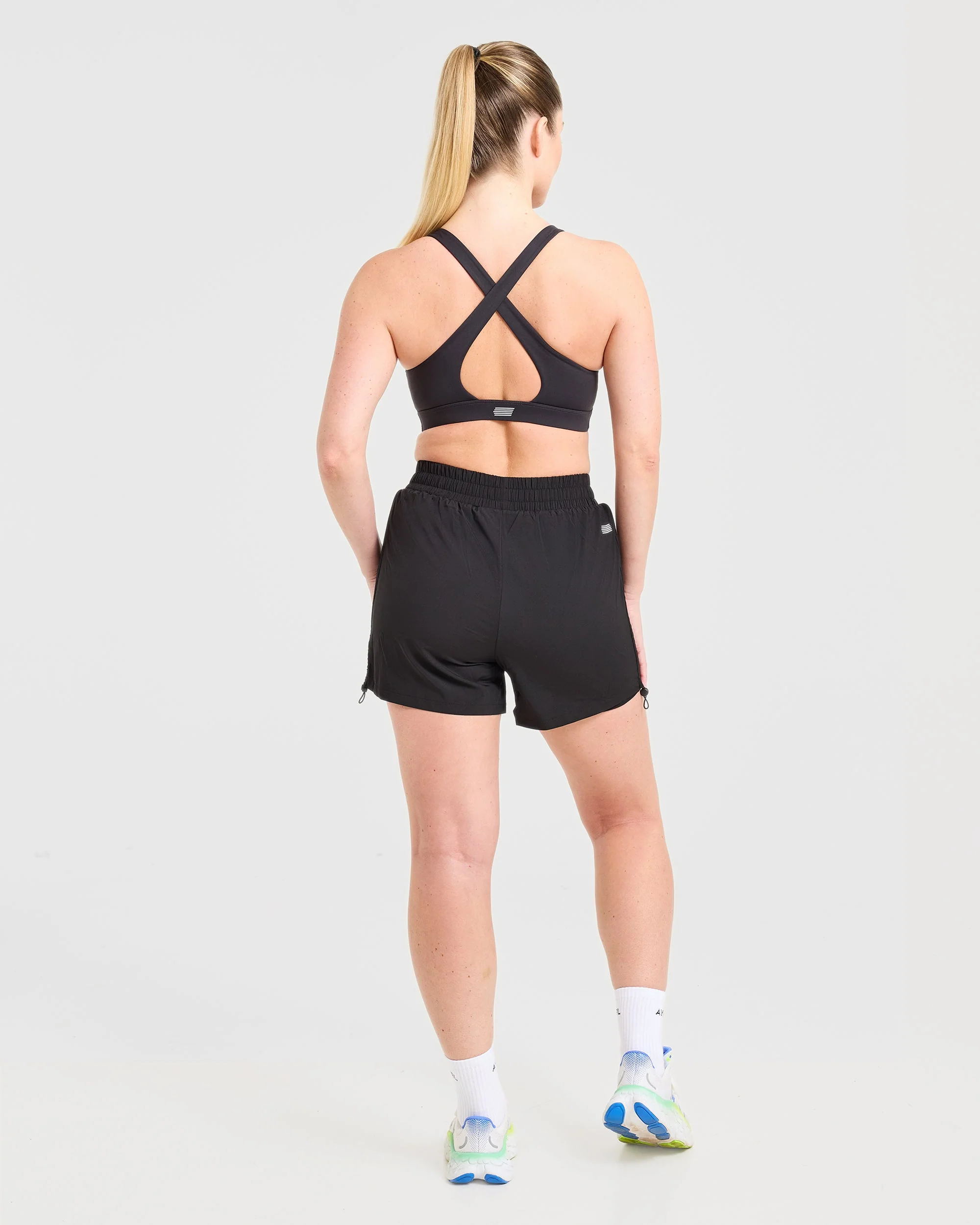 Run Cross Back Sports Bra - Zwart - Image 4