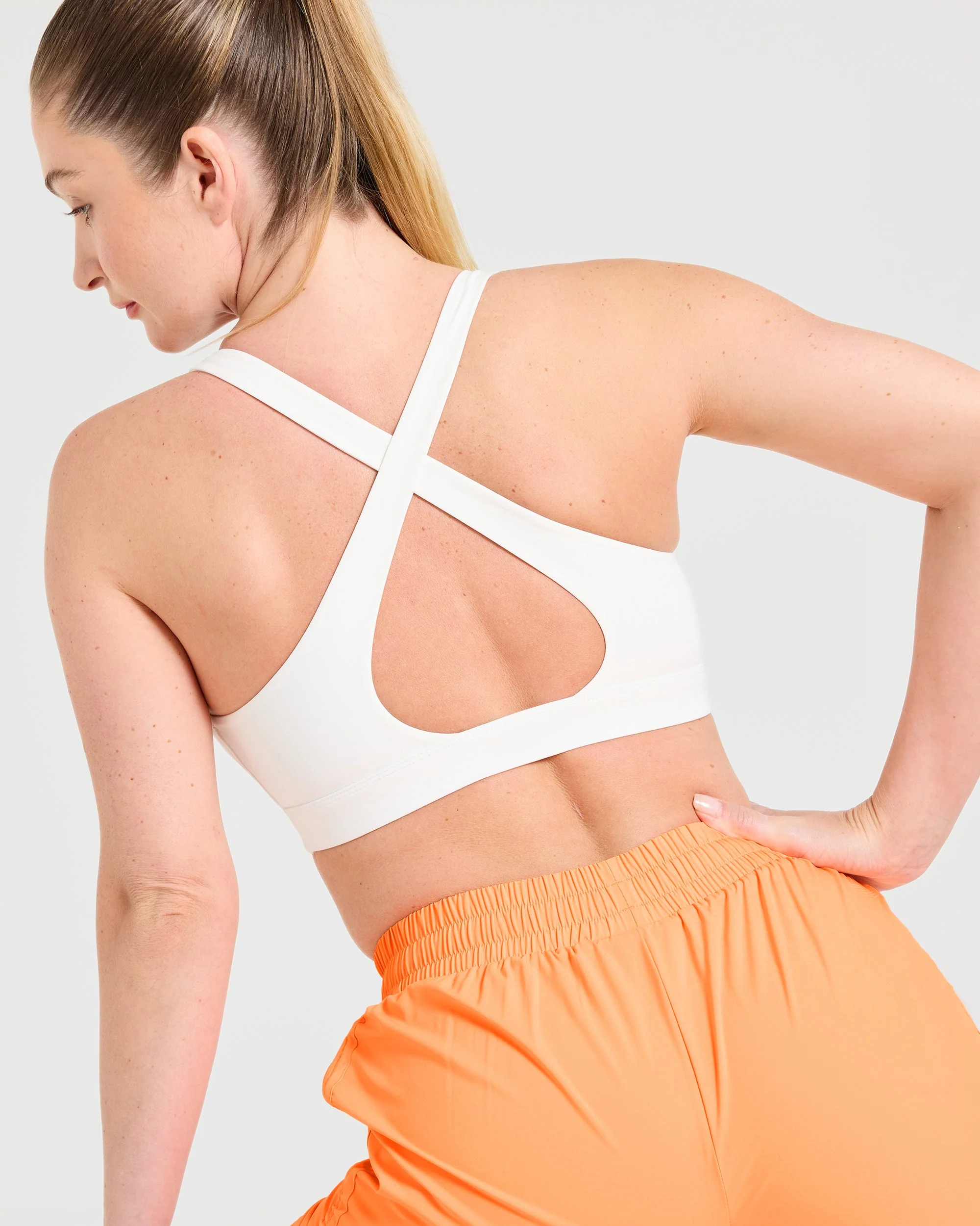 Run Cross Back Sports Bra - Wit - Image 7