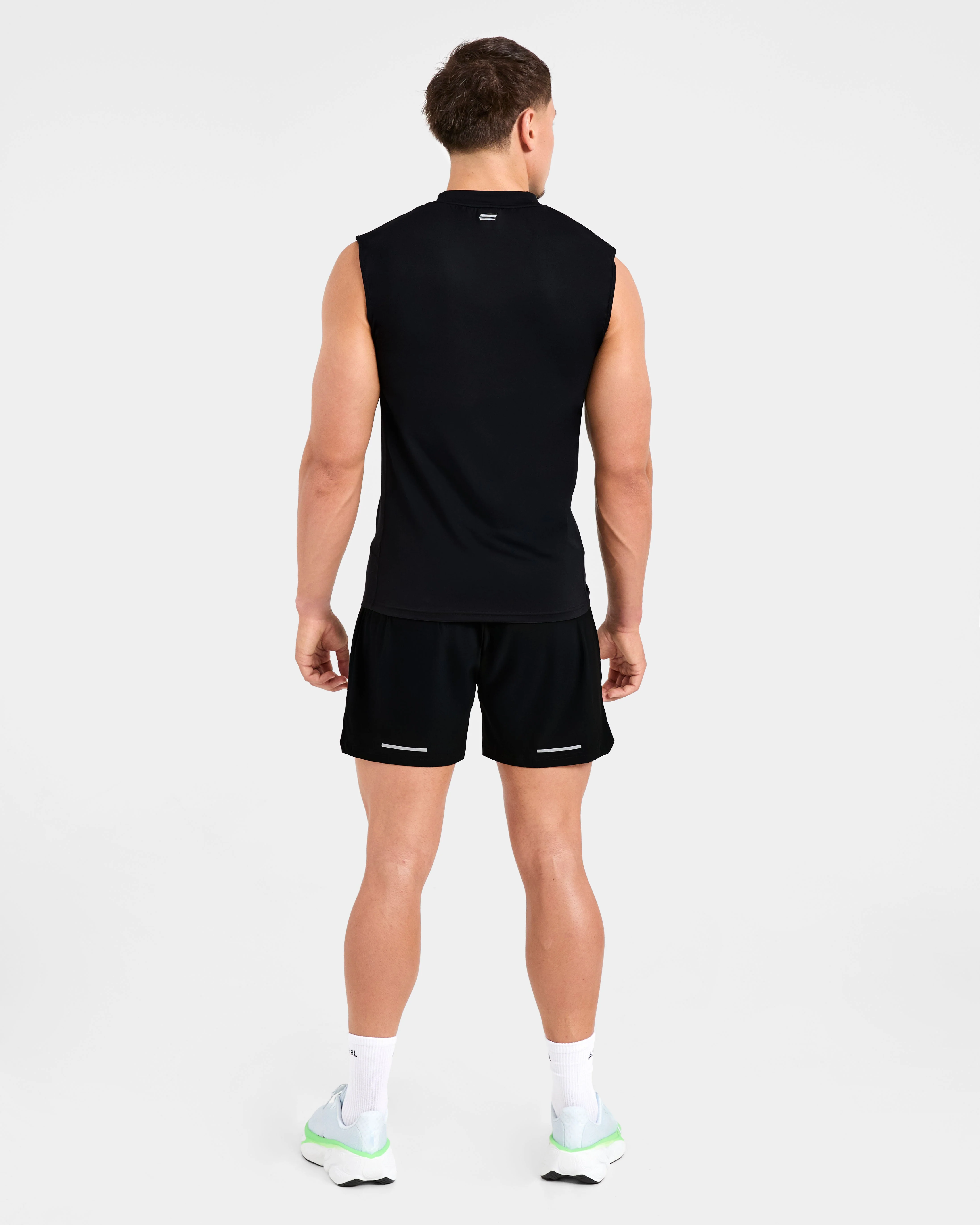 Run Slim Tank - Zwart - Image 4