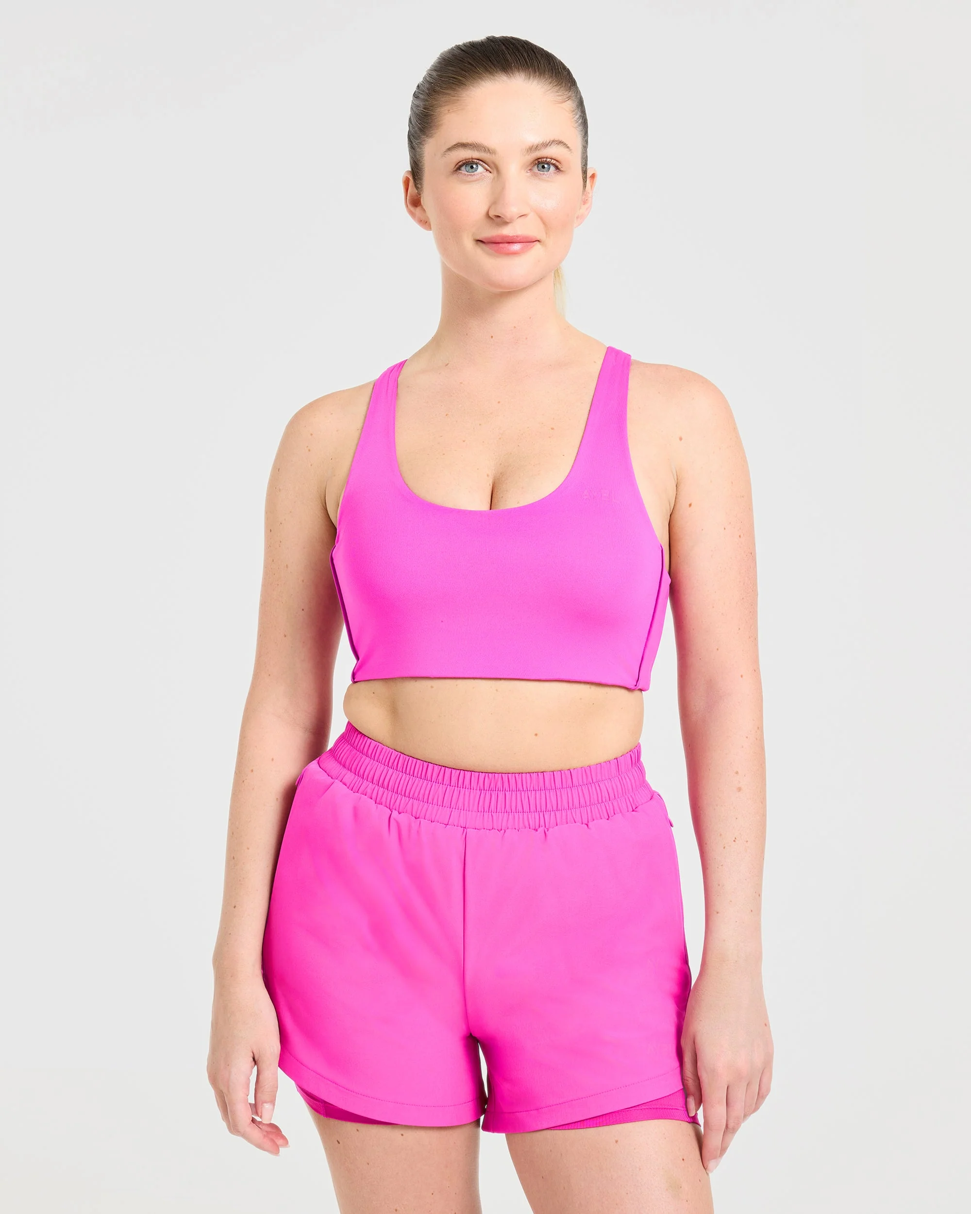 Run Sports Bra - Vibrant Magenta