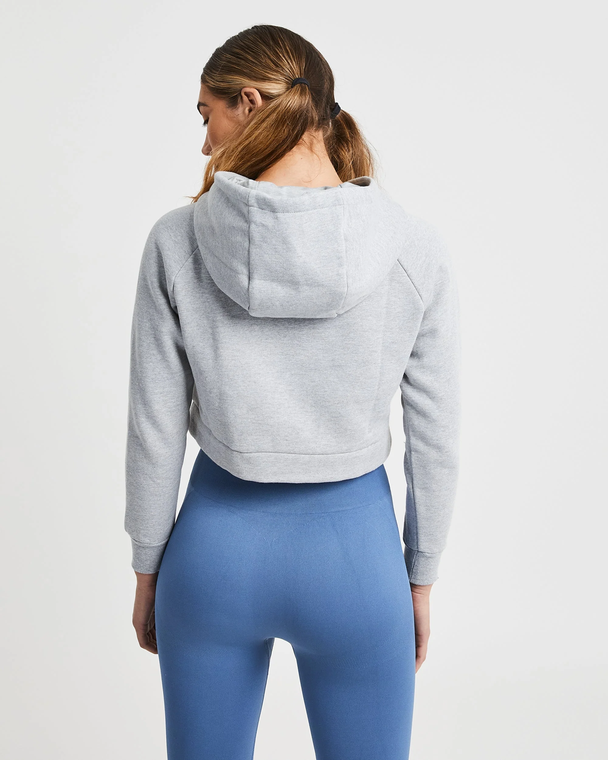 Staple Crop Hoodie - Light Grijs - Image 2