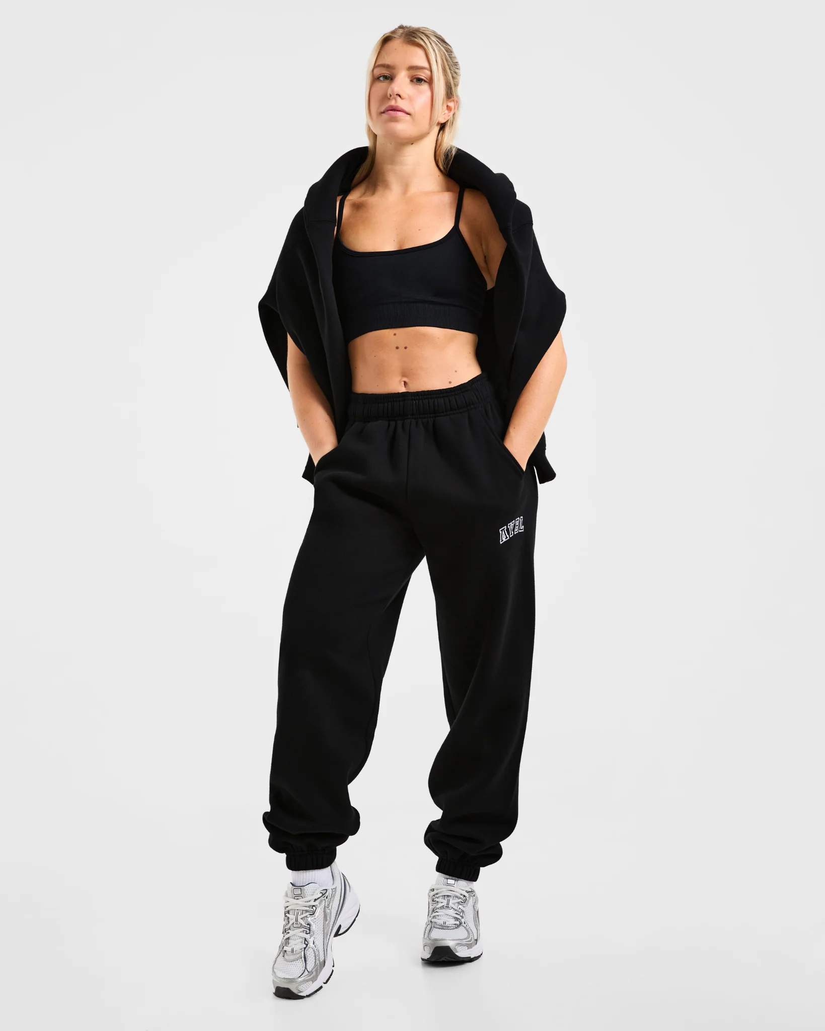 Varsity 2.0 Oversized Joggers - Zwart - Image 8