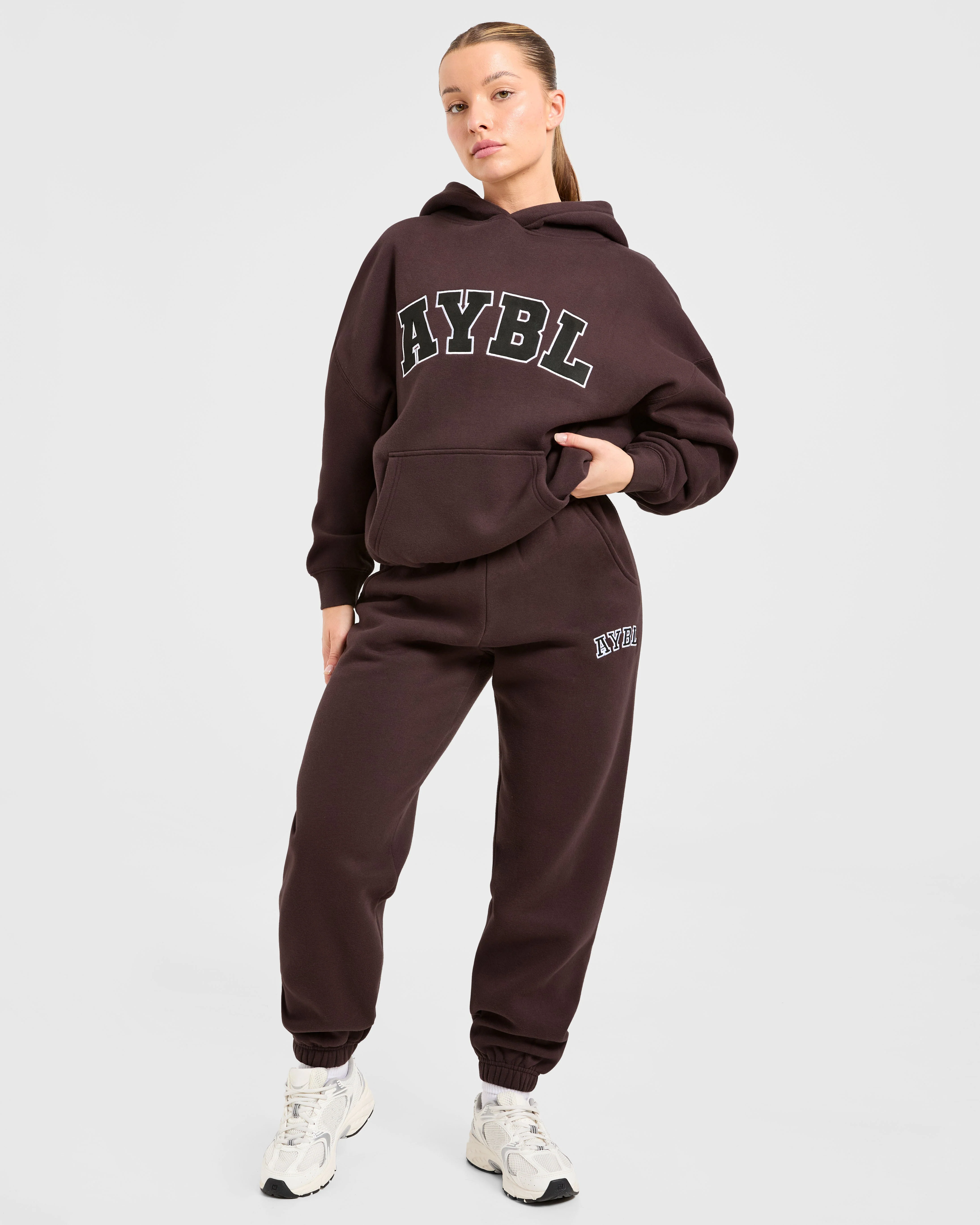 Varsity 2.0 Oversized Joggers - Cocoa Bruin - Image 7
