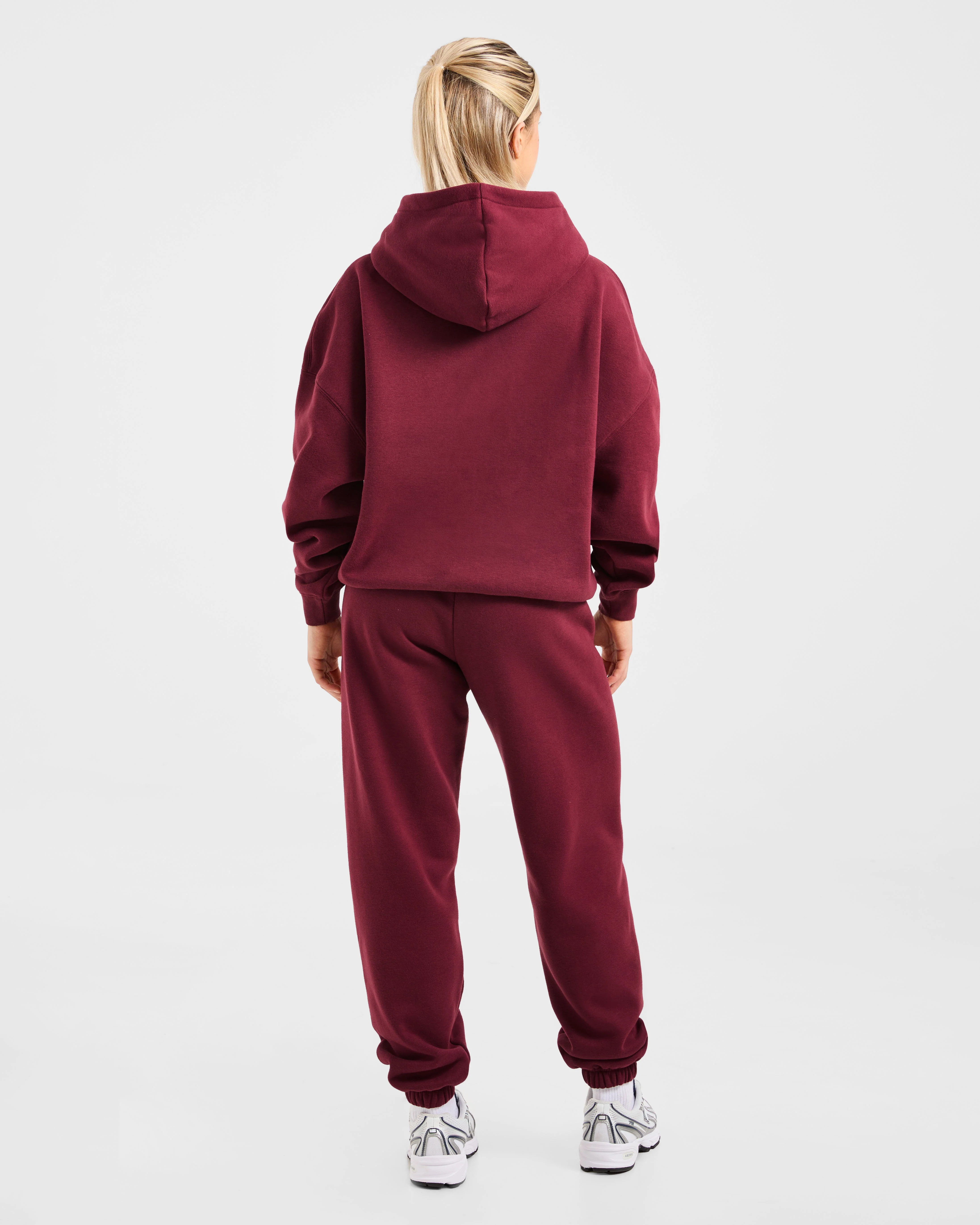 Varsity 2.0 Oversized Joggers - Rood Wine - Image 4