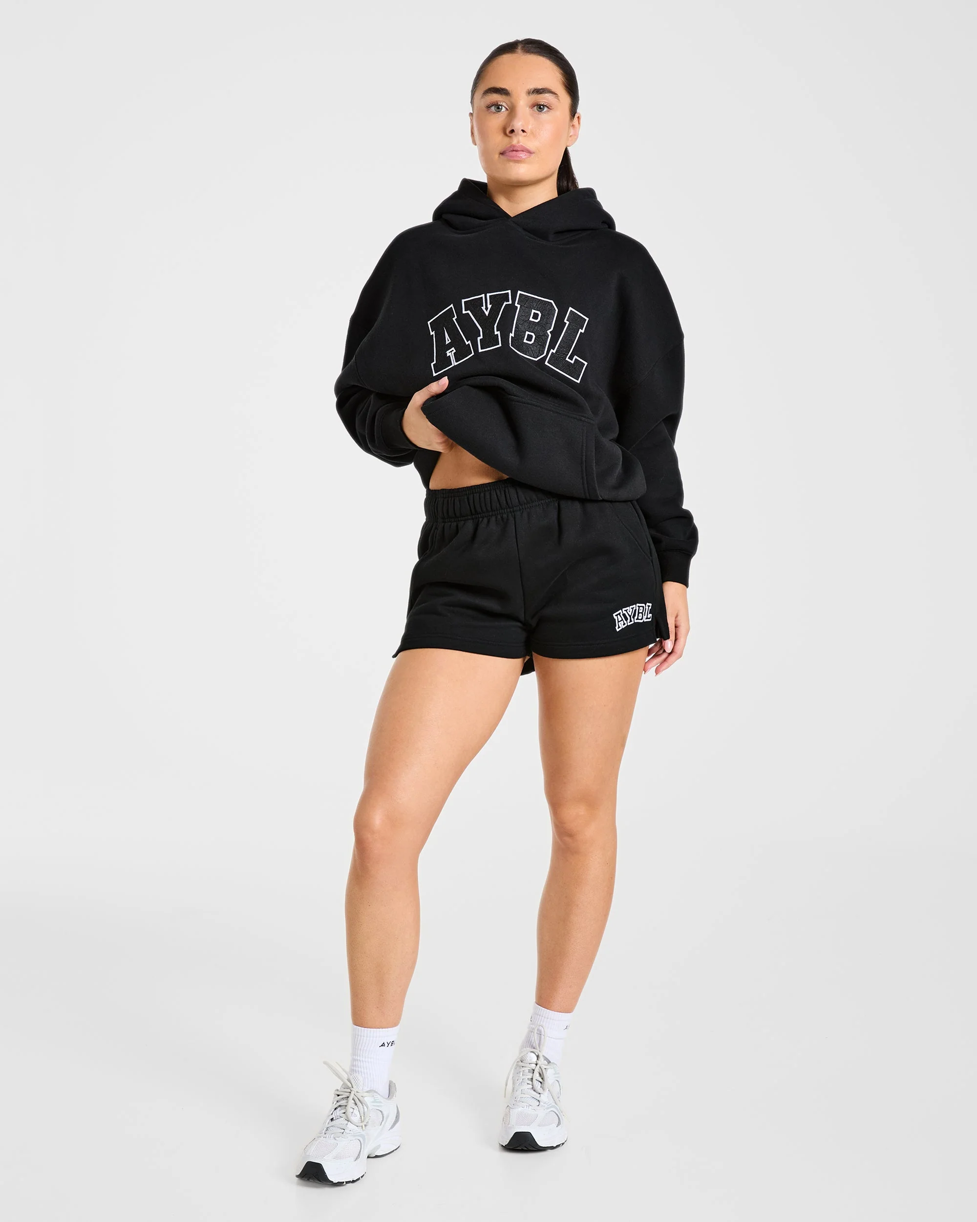 Varsity 2.0 Oversized Shorts - Zwart - Image 8