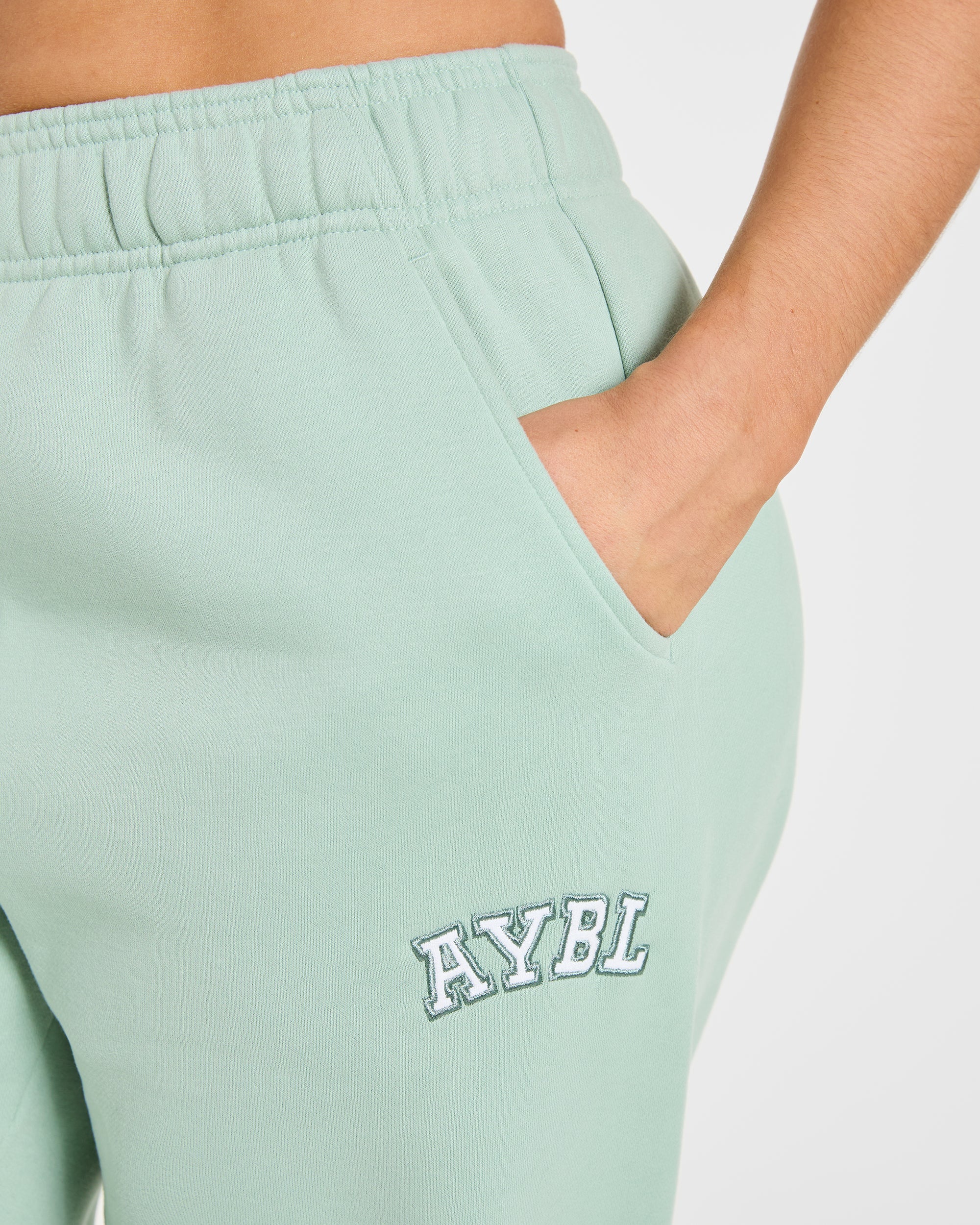 Varsity 2.0 Oversized Straight Leg Joggers - Sage Groen - Image 5