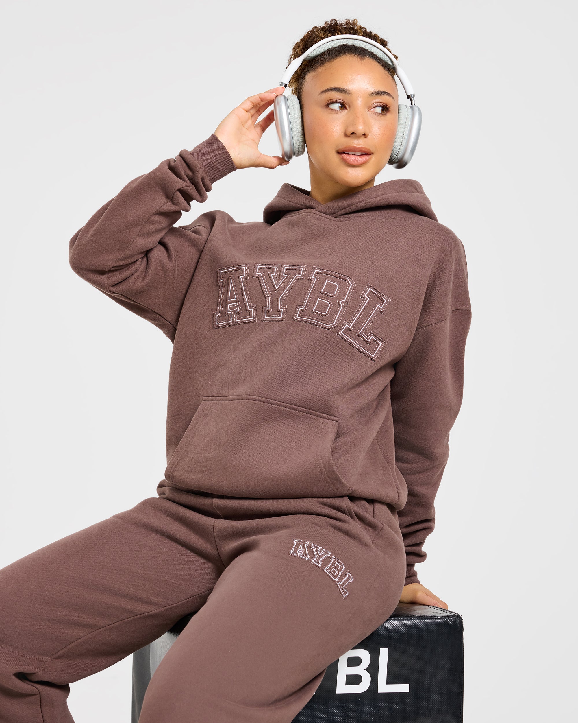 Varsity Applique Oversized Straight Leg Joggers - Bruin - Image 7