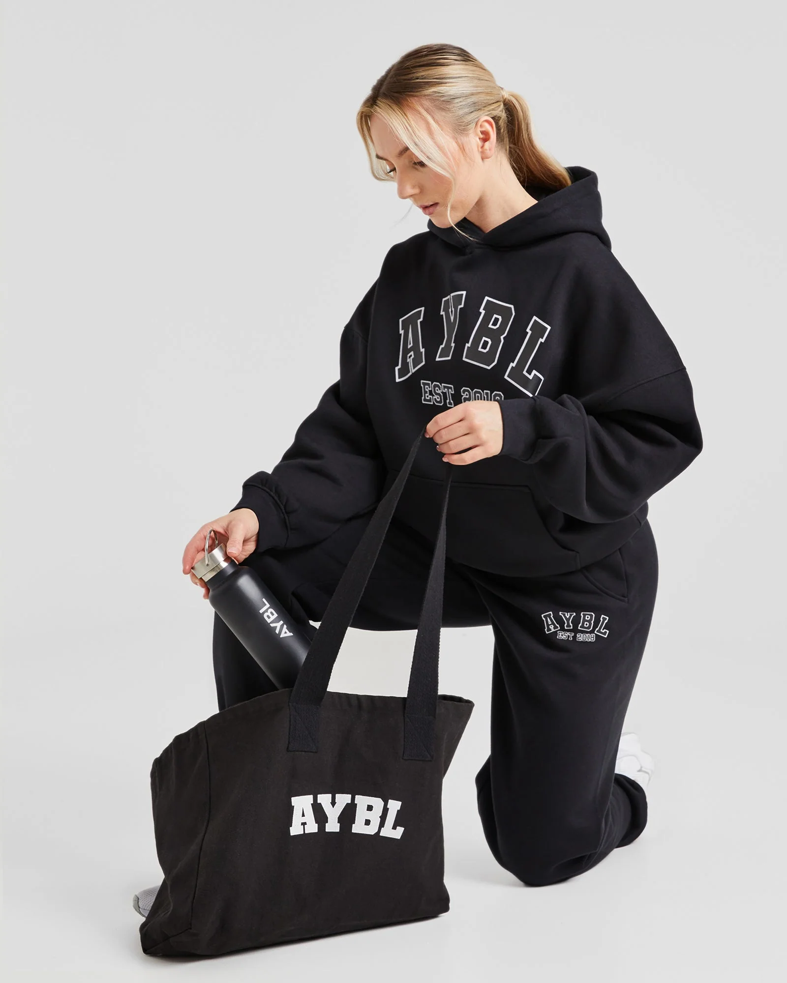 Varsity Graphic Oversized Hoodie - Zwart - Image 6