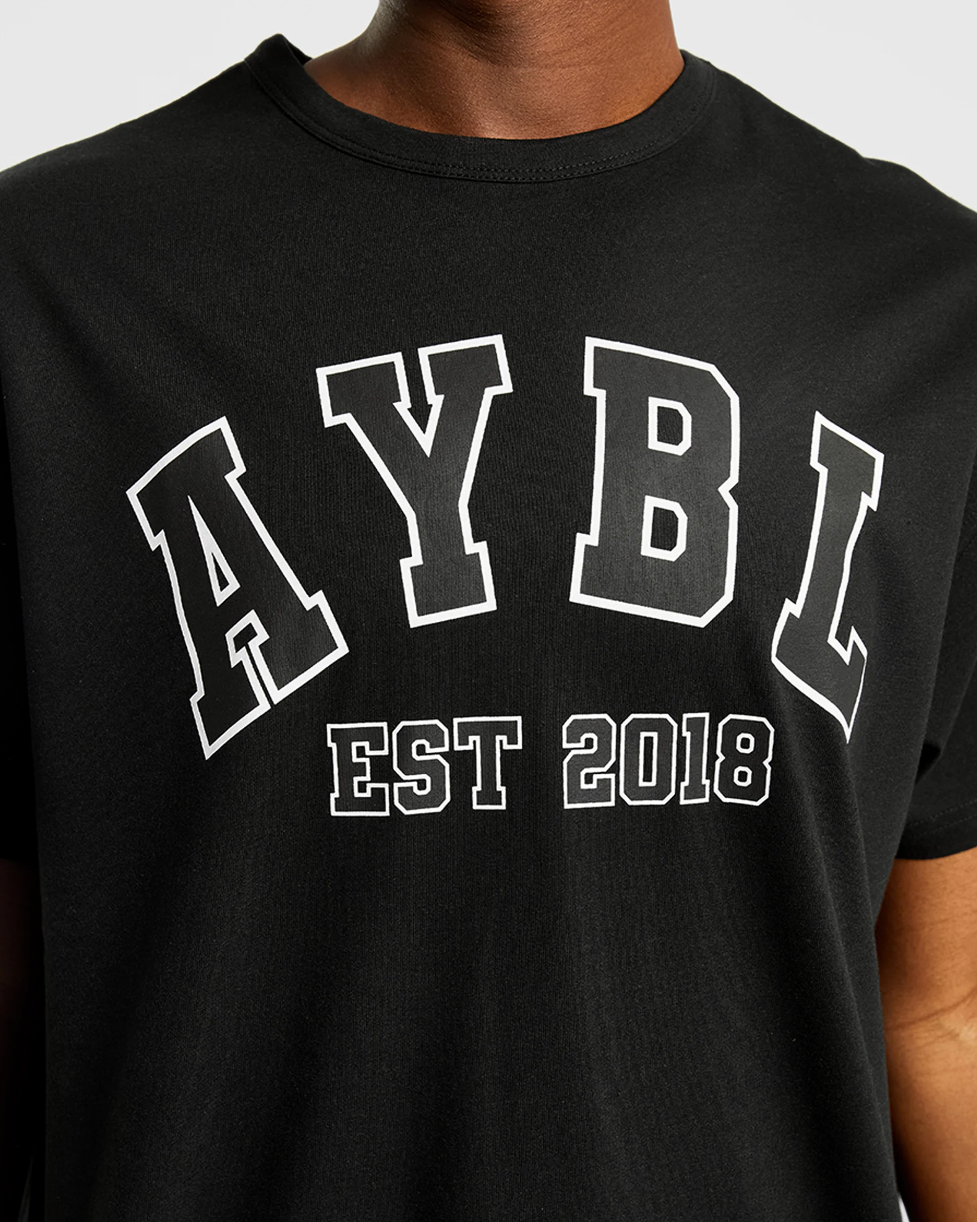 Varsity Oversized T Shirt - Zwart - Image 13